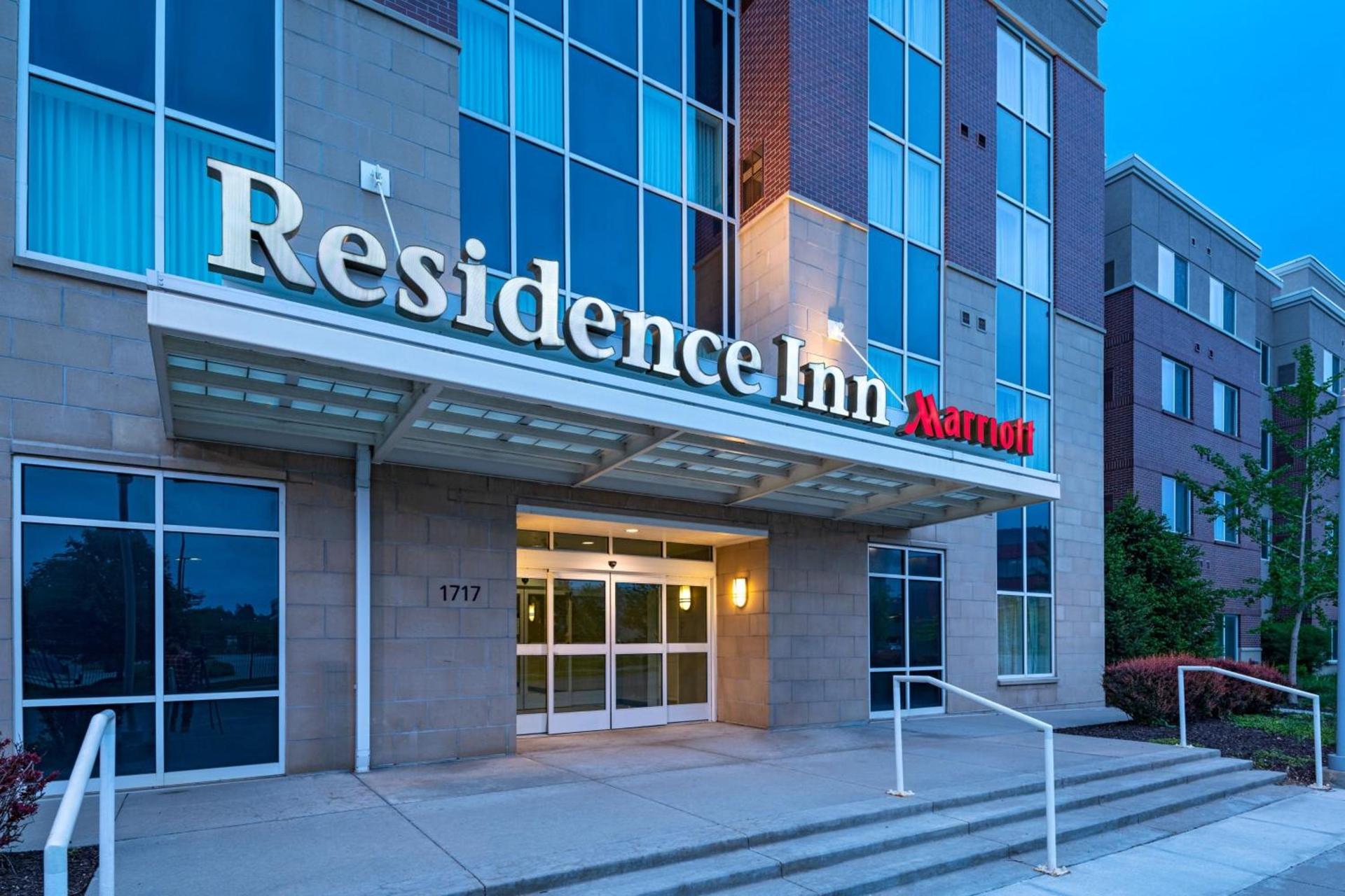 Residence Inn by Marriott Omaha Aksarben Village photo 5