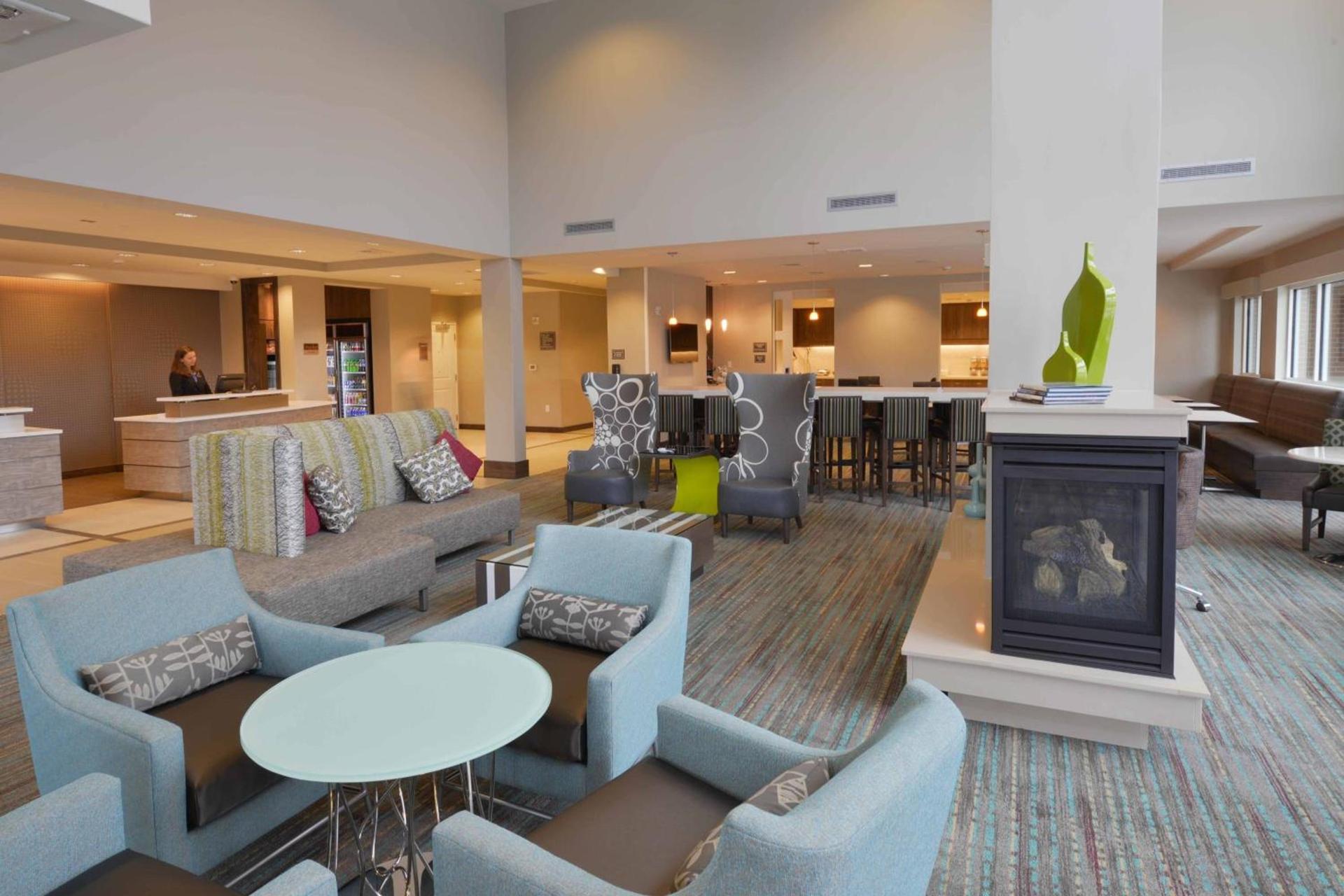 Residence Inn by Marriott Omaha Aksarben Village photo 11