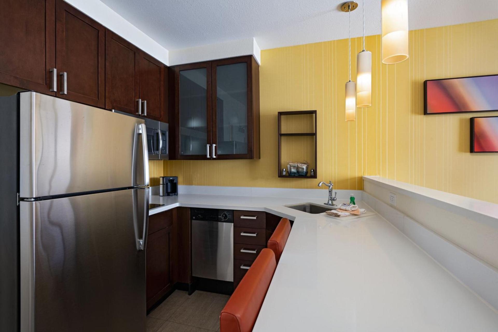 Residence Inn by Marriott Omaha Aksarben Village photo 16