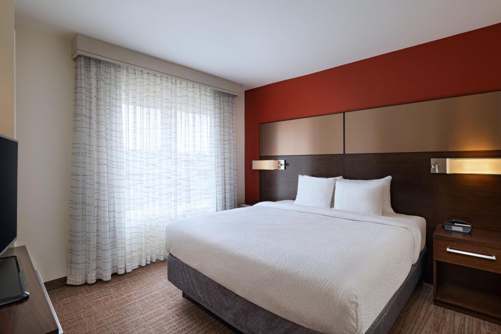 Residence Inn by Marriott Omaha Aksarben Village photo 21