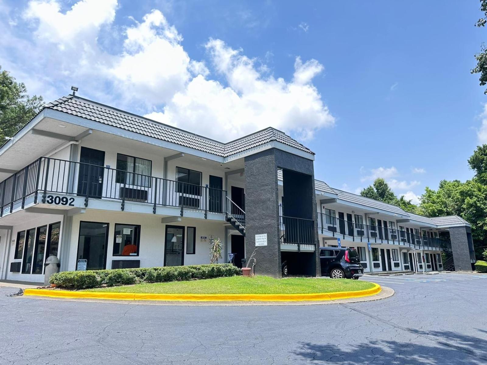 Masters Inn Atlanta - Doraville at I-85 & 285 photo 1