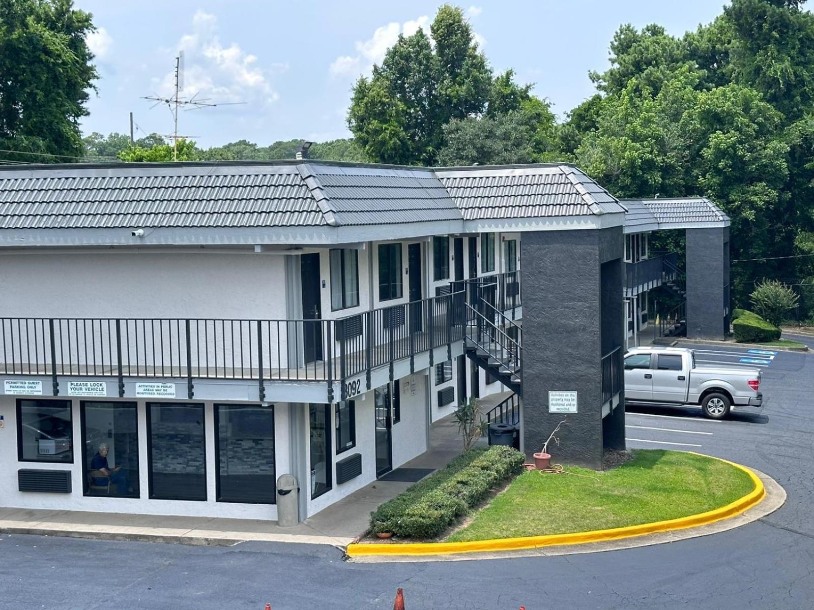 Masters Inn Atlanta - Doraville at I-85 & 285 photo 7