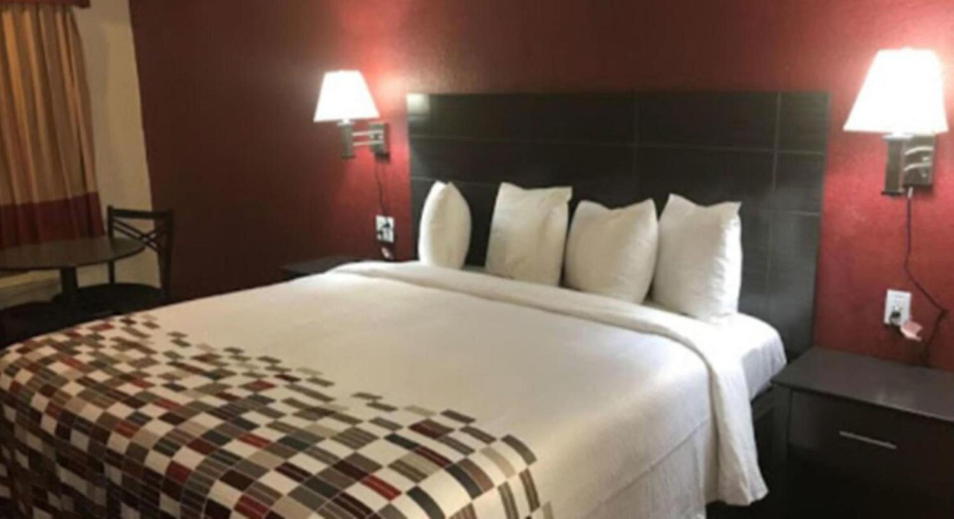 American Inn photo 7