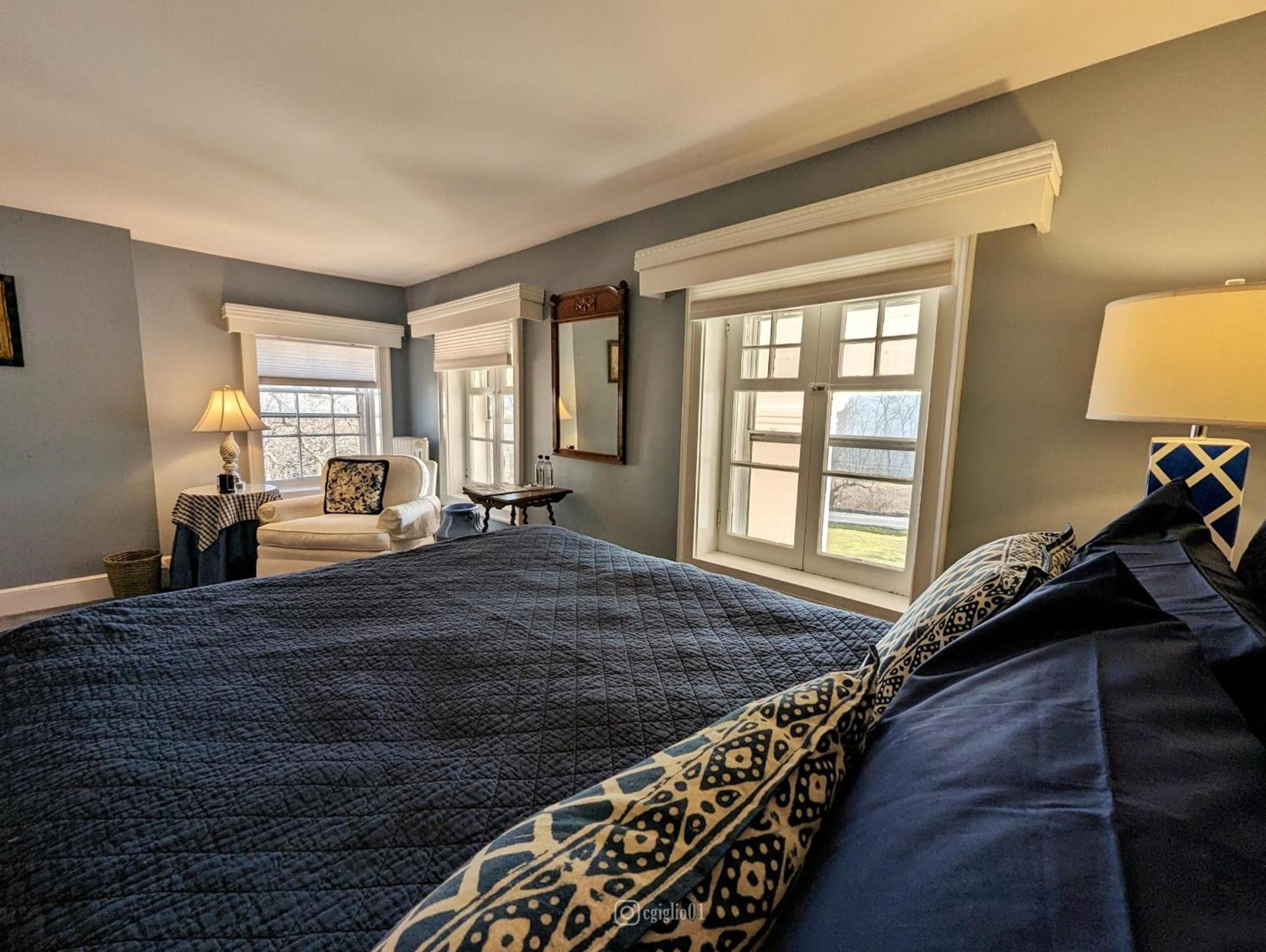 Cromwell Manor Inn photo 4