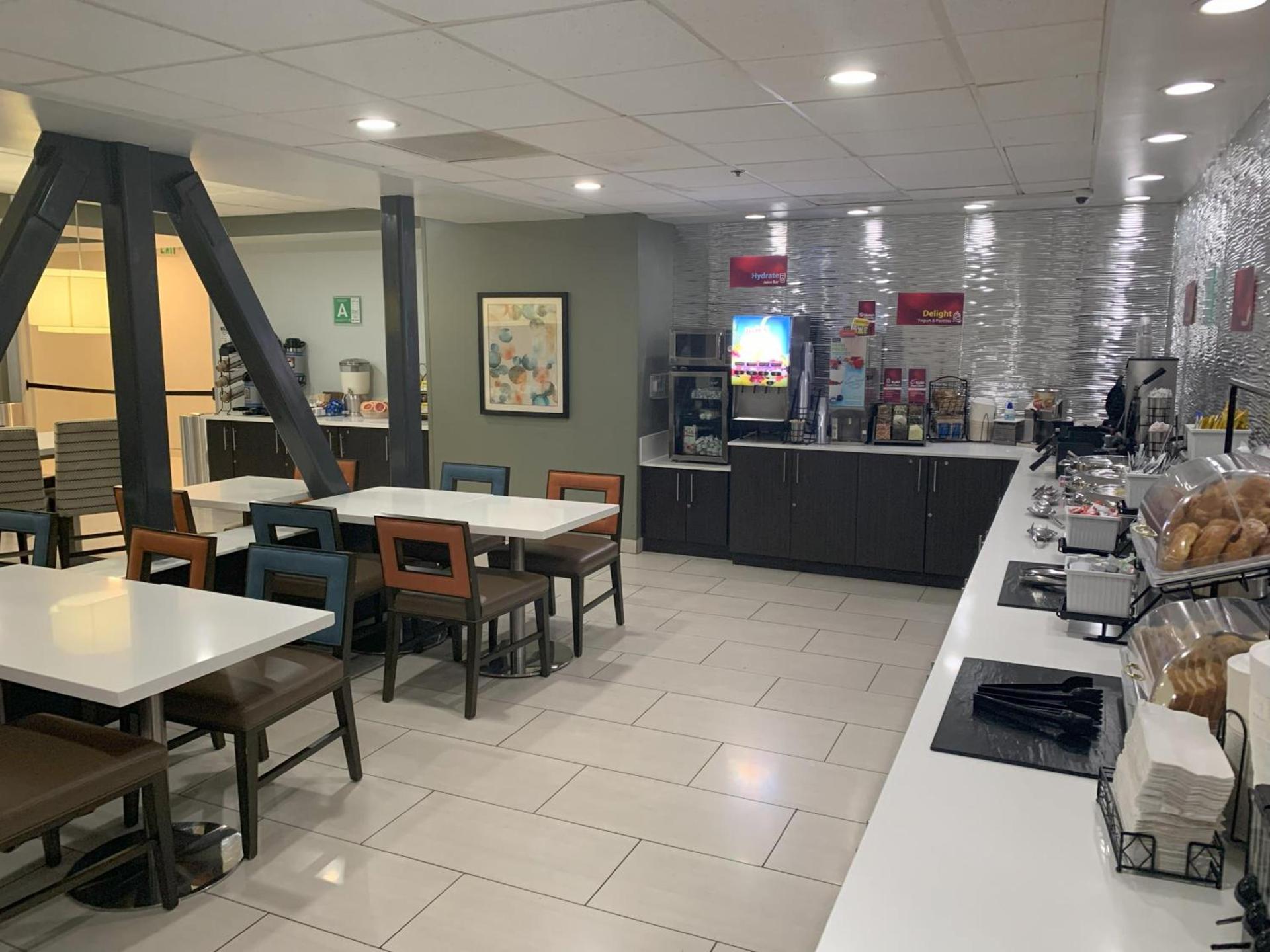 Best Western Plus Commerce Hotel photo 44