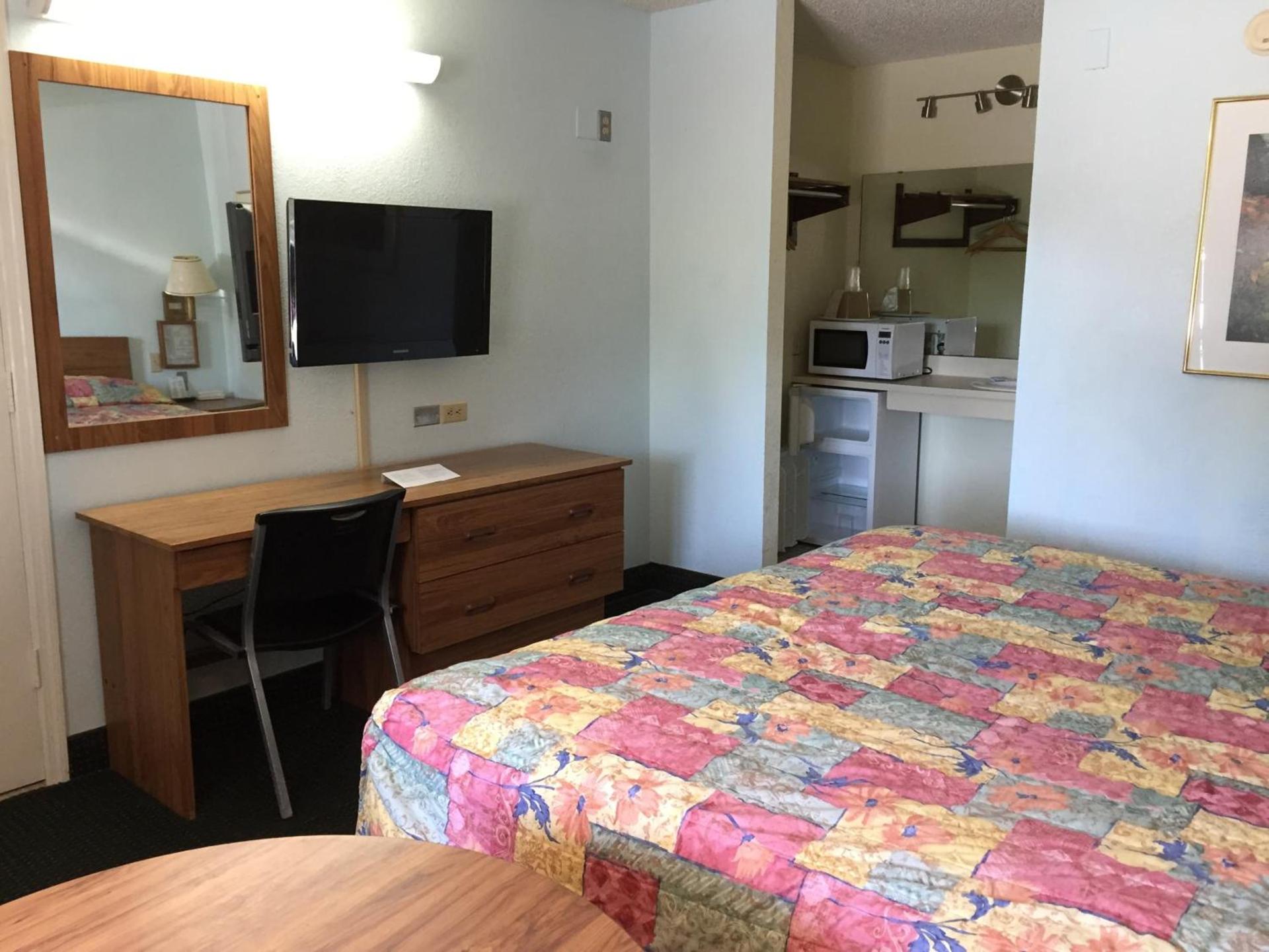 Flamingo Inn photo 9