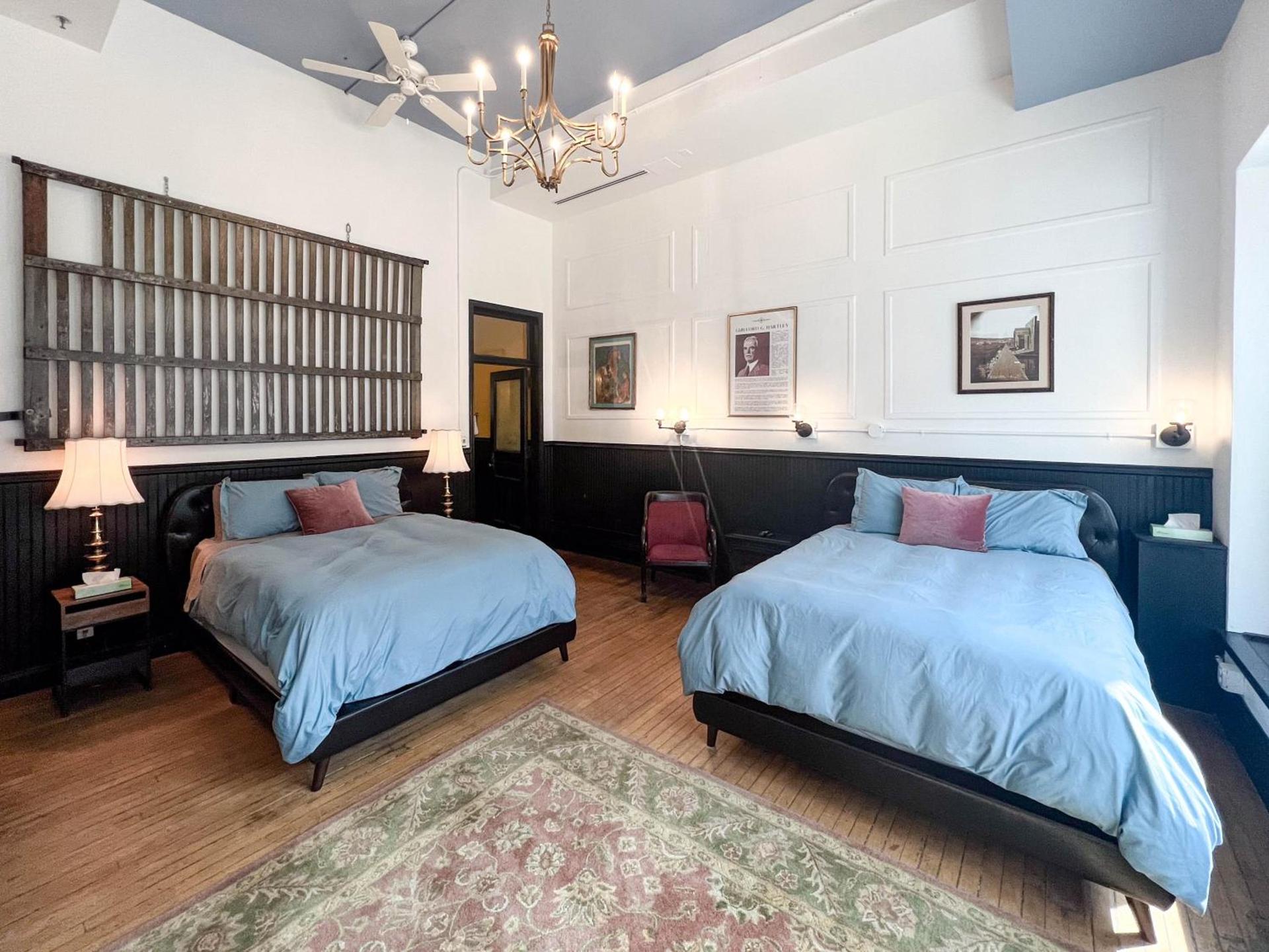 The Oliver Inn photo 73