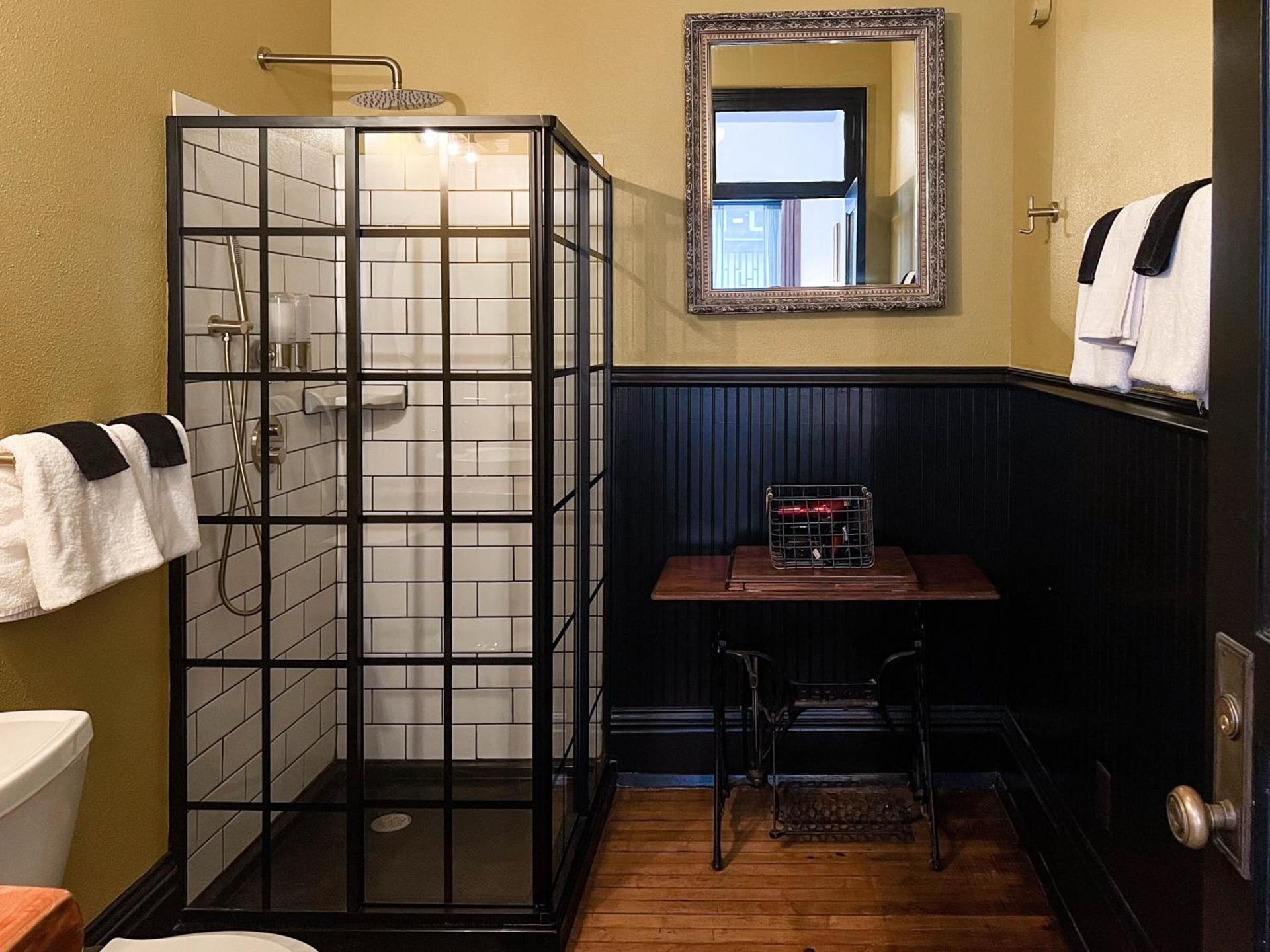 The Oliver Inn photo 79
