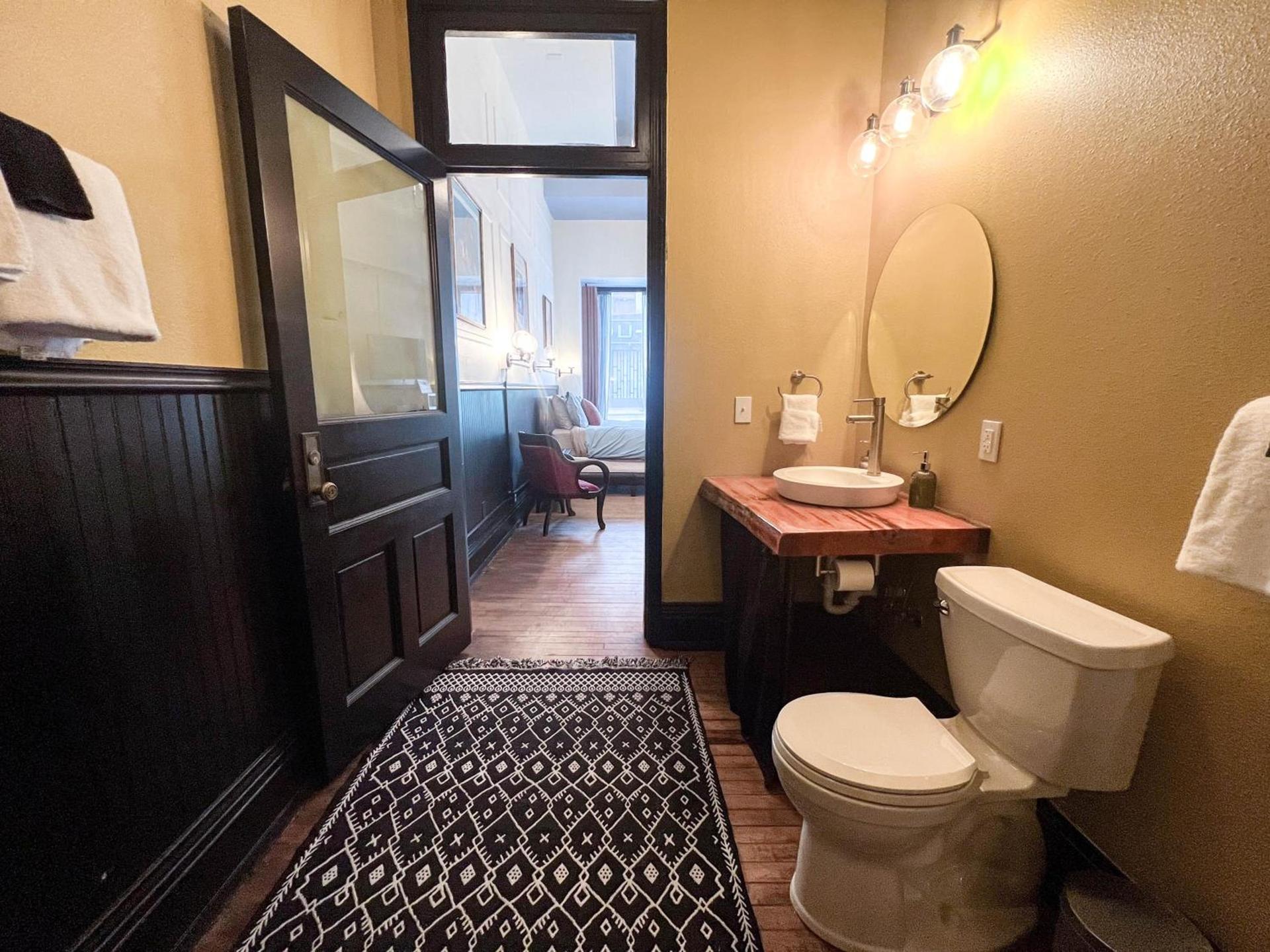 The Oliver Inn photo 80