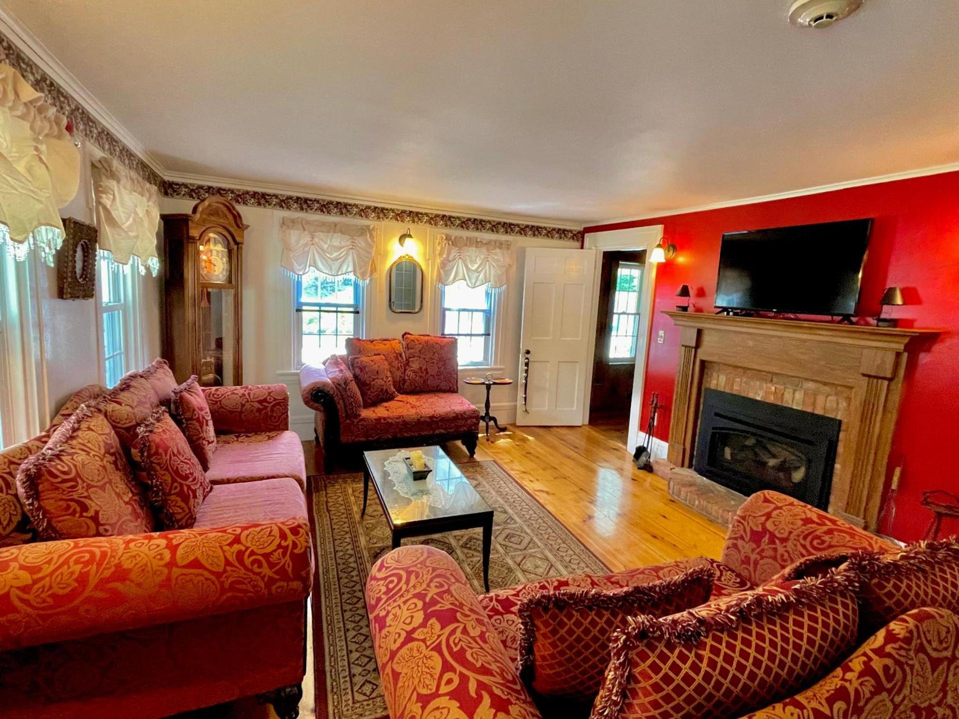 Merrill Farm Inn photo 10
