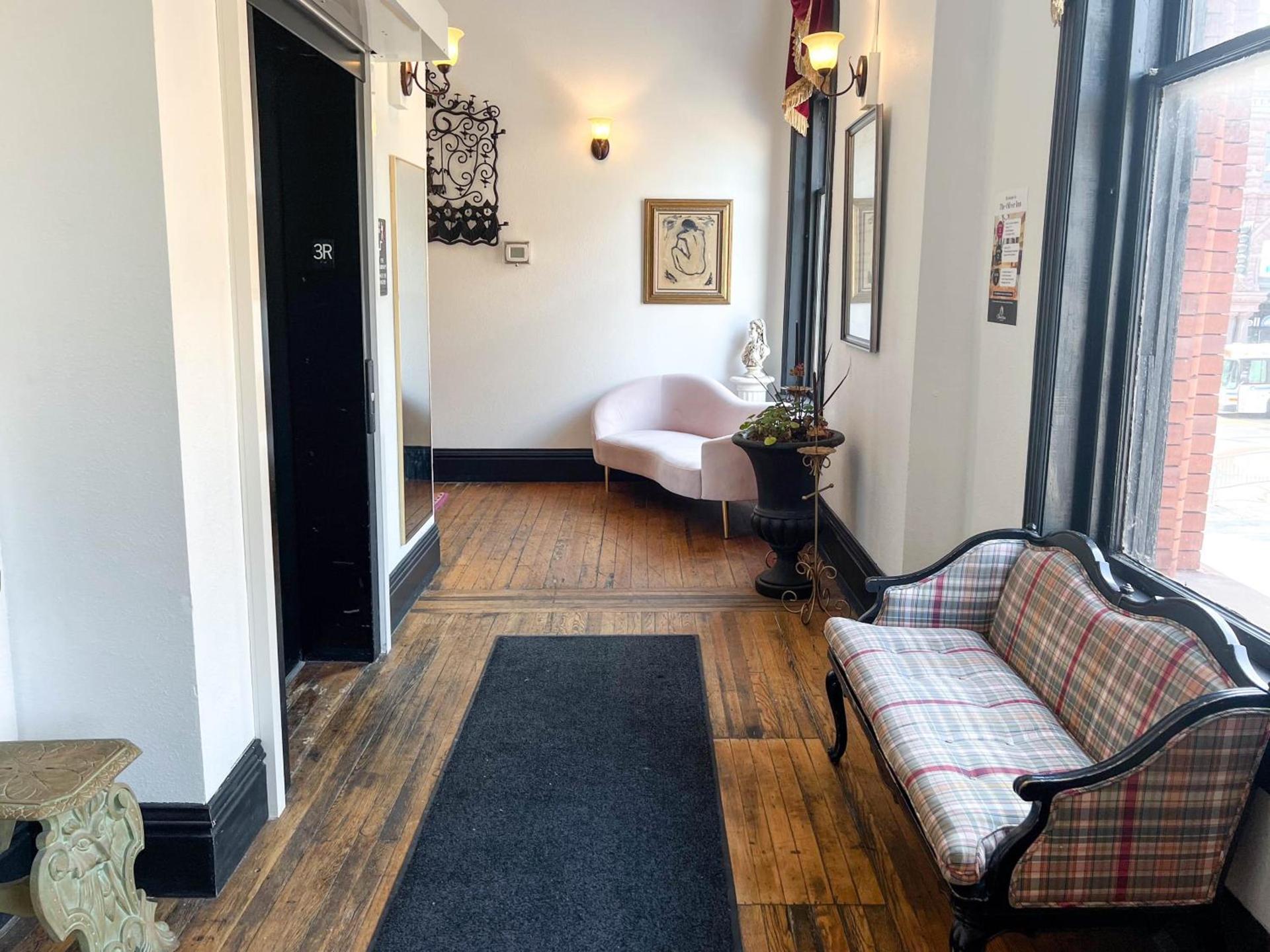 The Oliver Inn photo 19