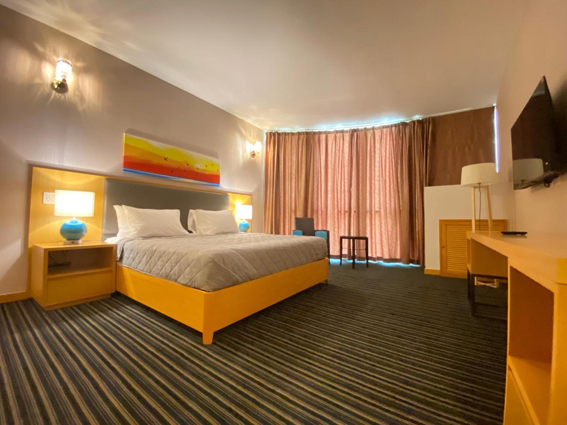 Galaxy Hotel Downtown photo 3