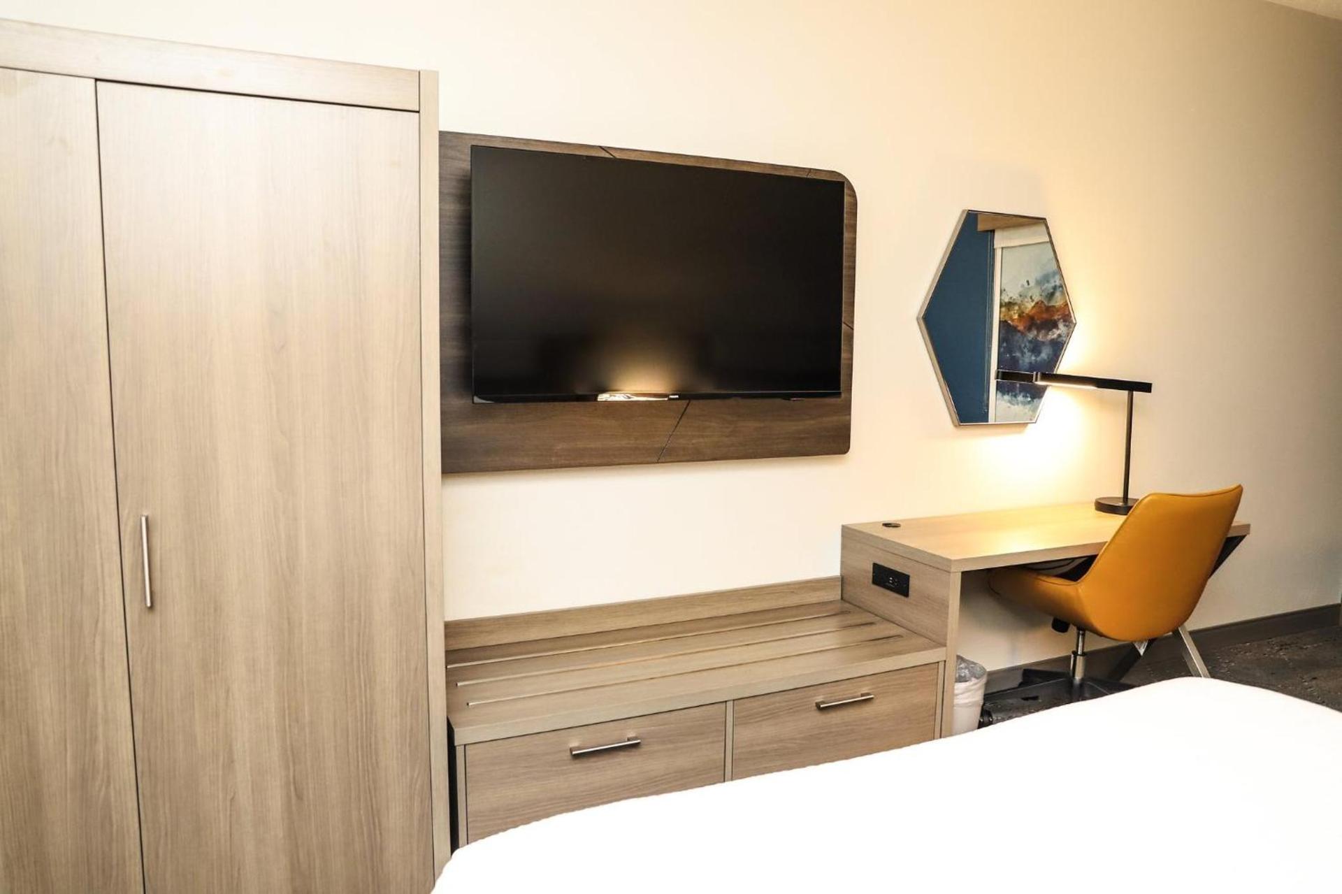 Holiday Inn Express & Suites Donegal by IHG photo 28