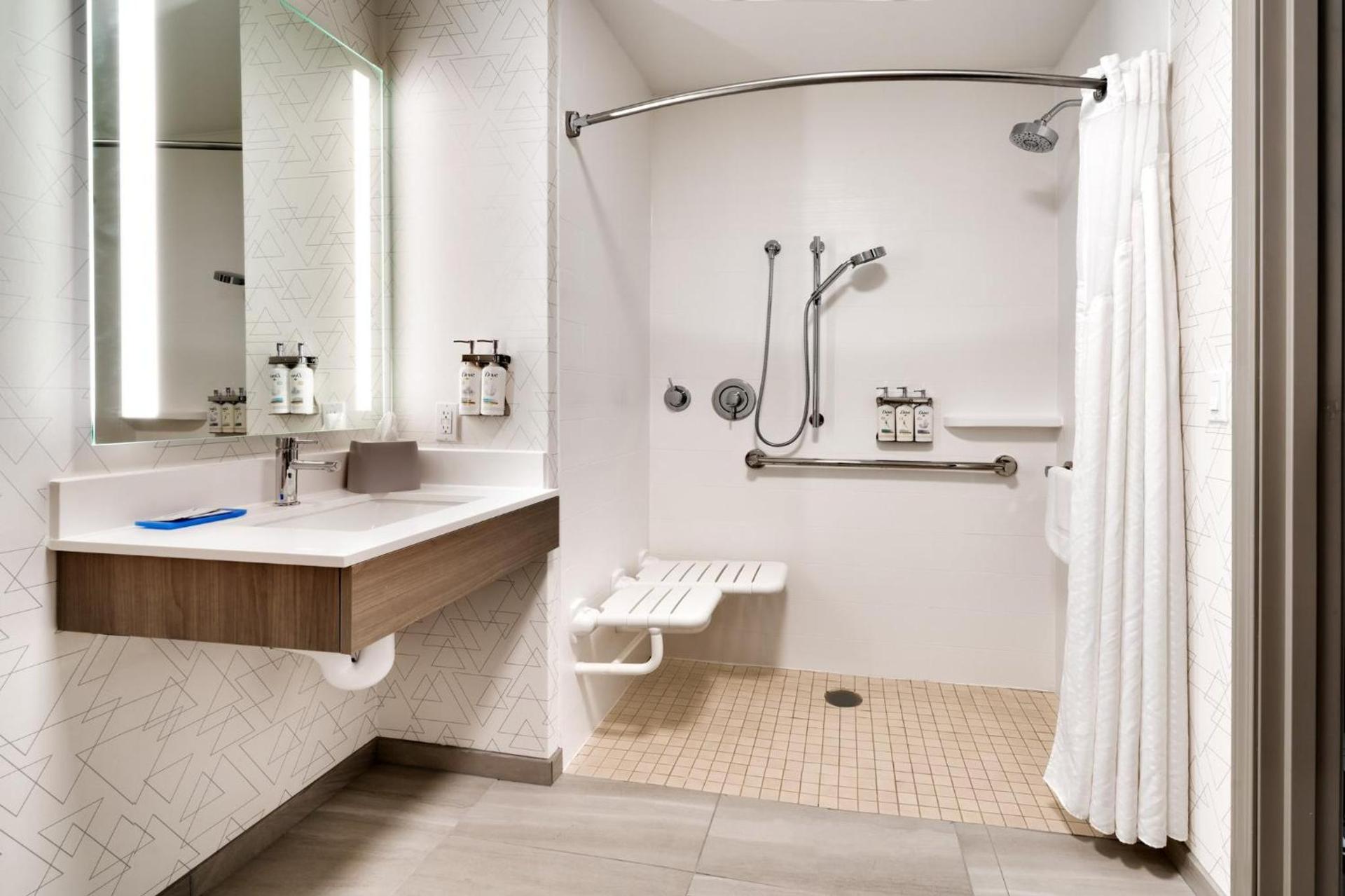 Holiday Inn Express and Suites Helena by IHG photo 16