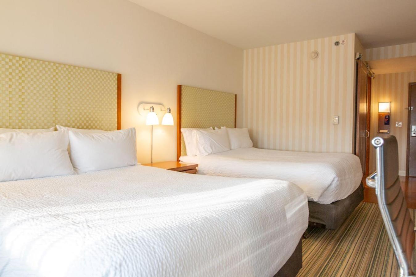 Holiday Inn Express Columbus Airport Easton photo 19