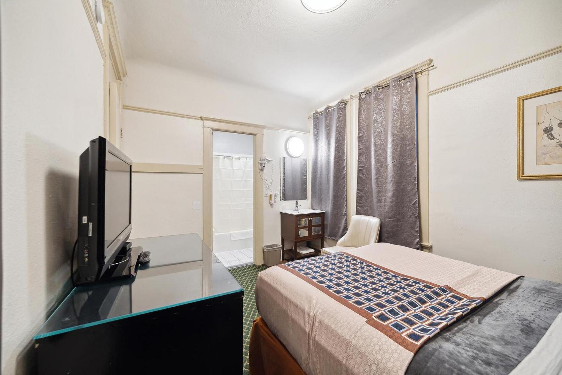 Union Square Plaza Hotel photo 32