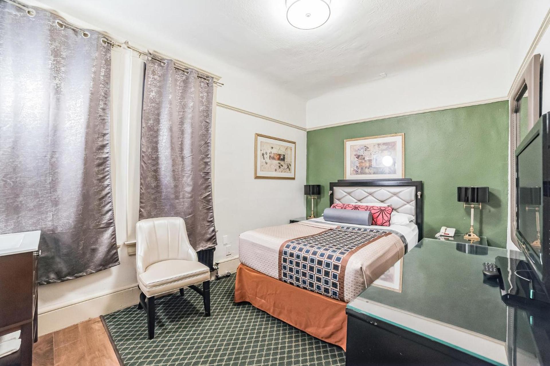 Union Square Plaza Hotel photo 34