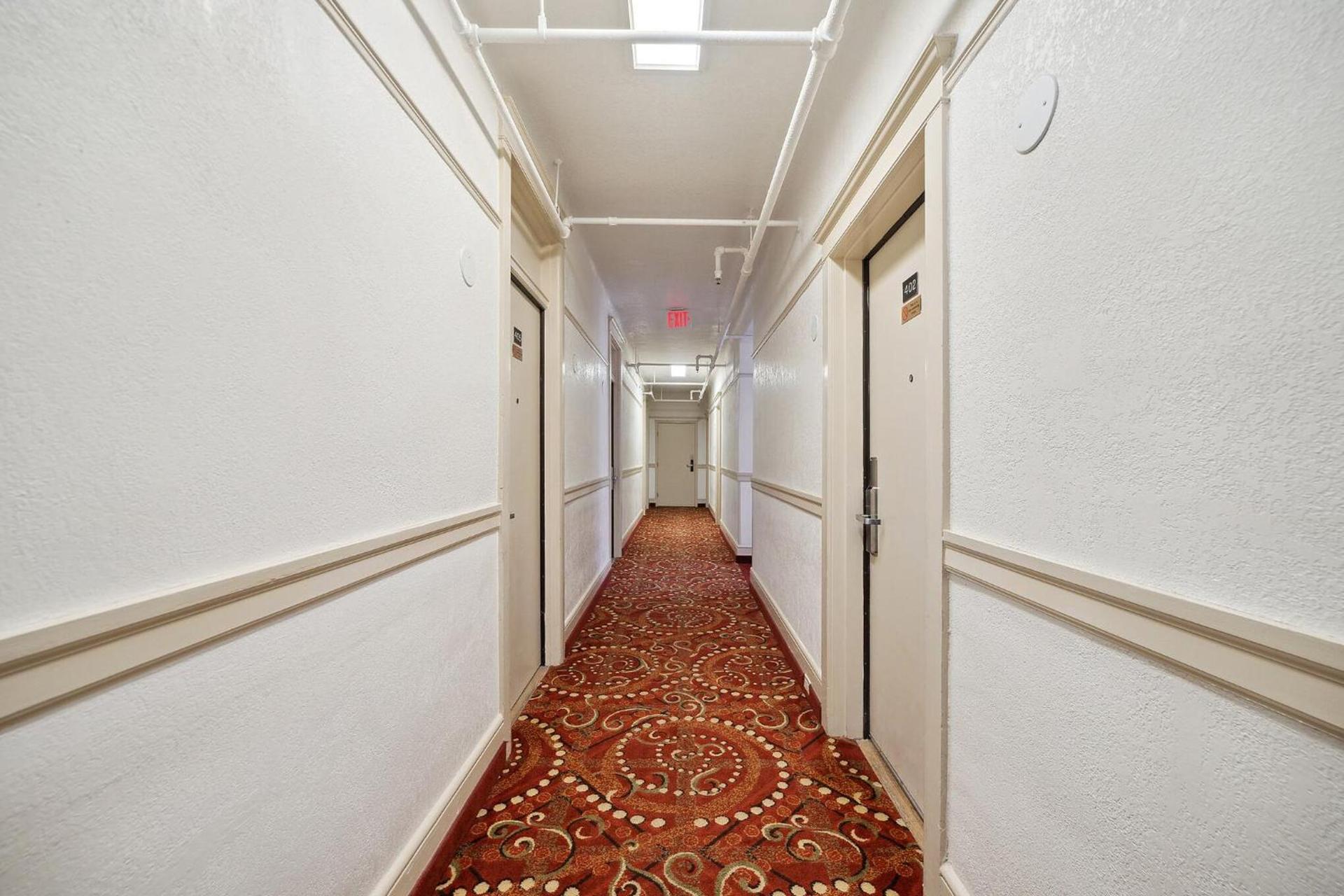 Union Square Plaza Hotel photo 39