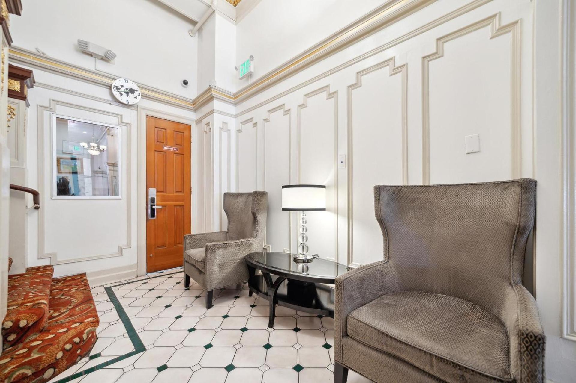 Union Square Plaza Hotel photo 44