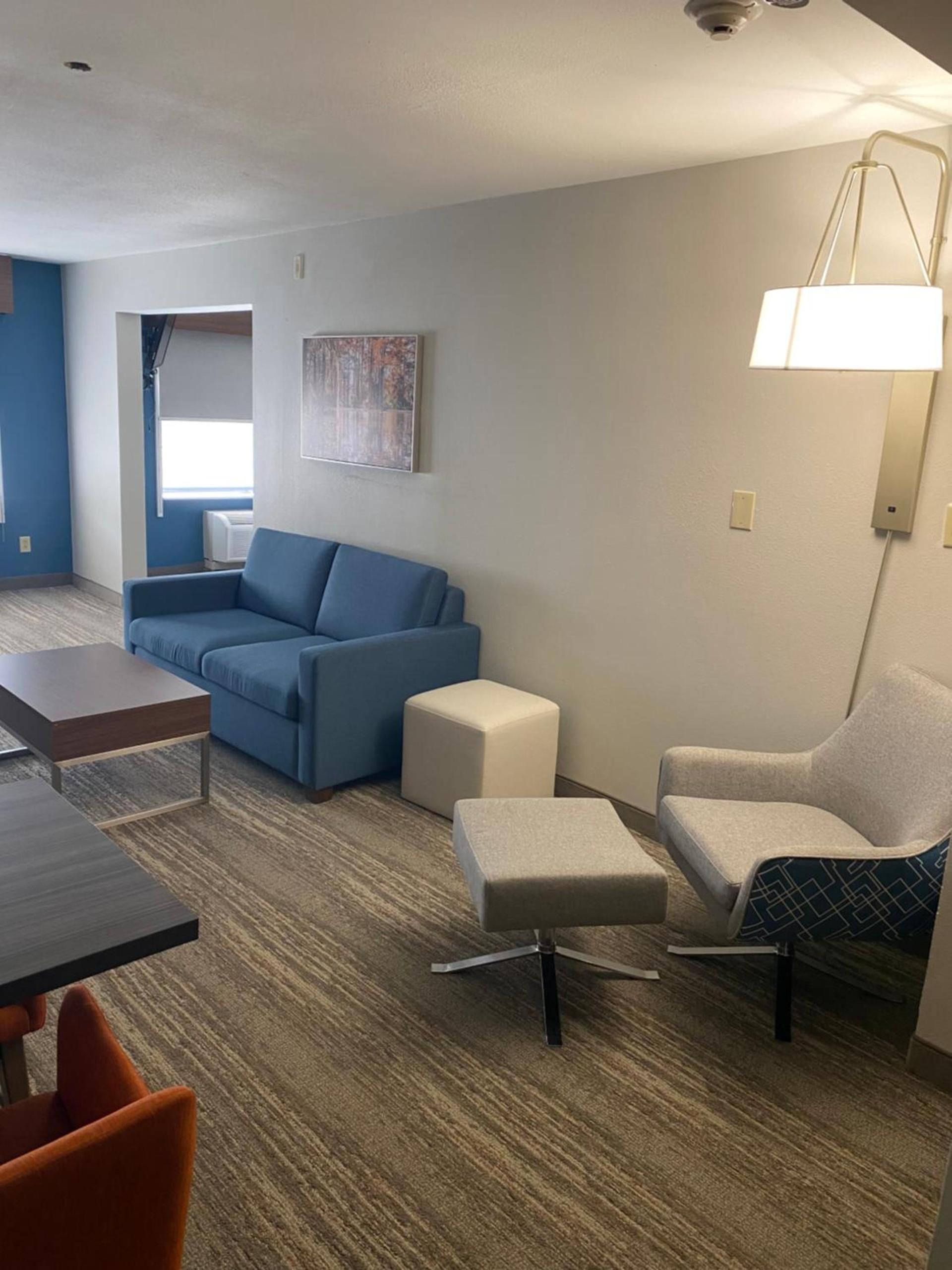 Wingate by Wyndham Lafayette Airport photo 55