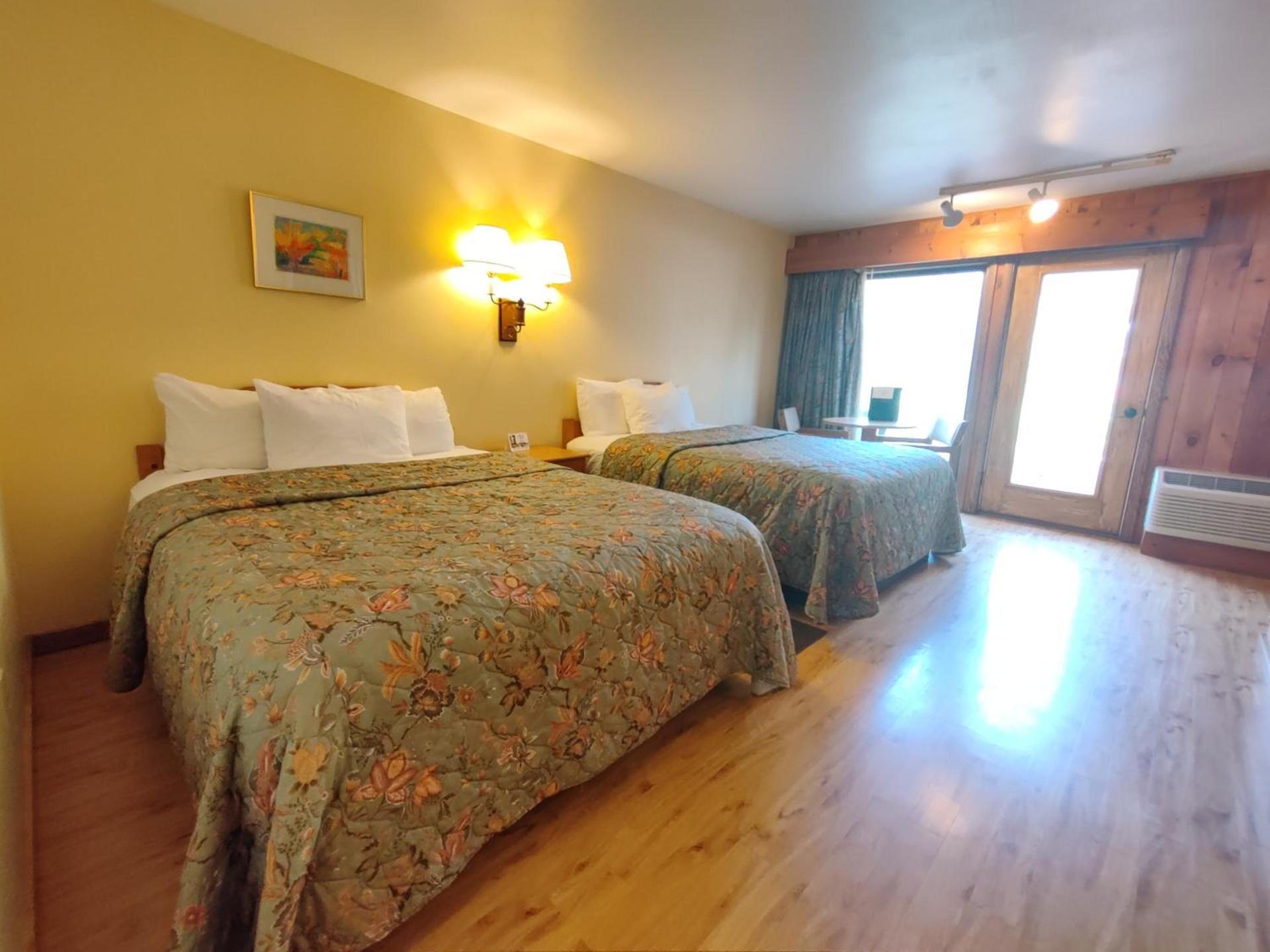 Holiday Acres Resort photo 48