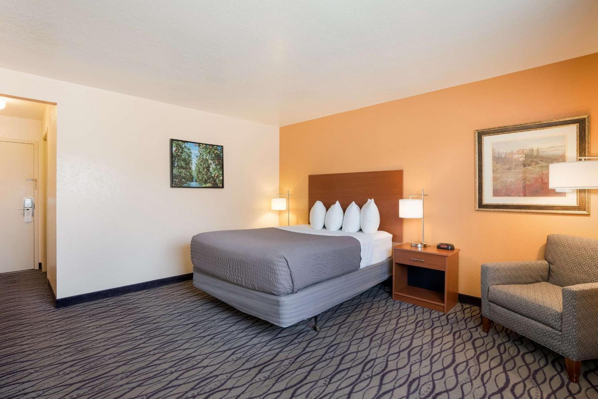 SureStay Hotel by Best Western Wenatchee photo 20