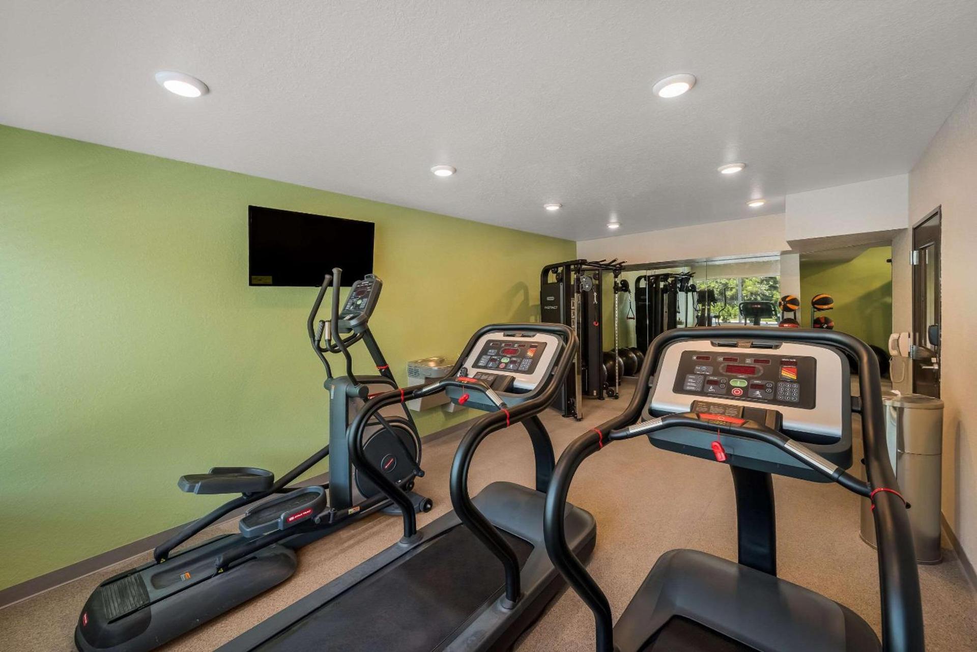 WoodSpring Suites West Palm Beach photo 22