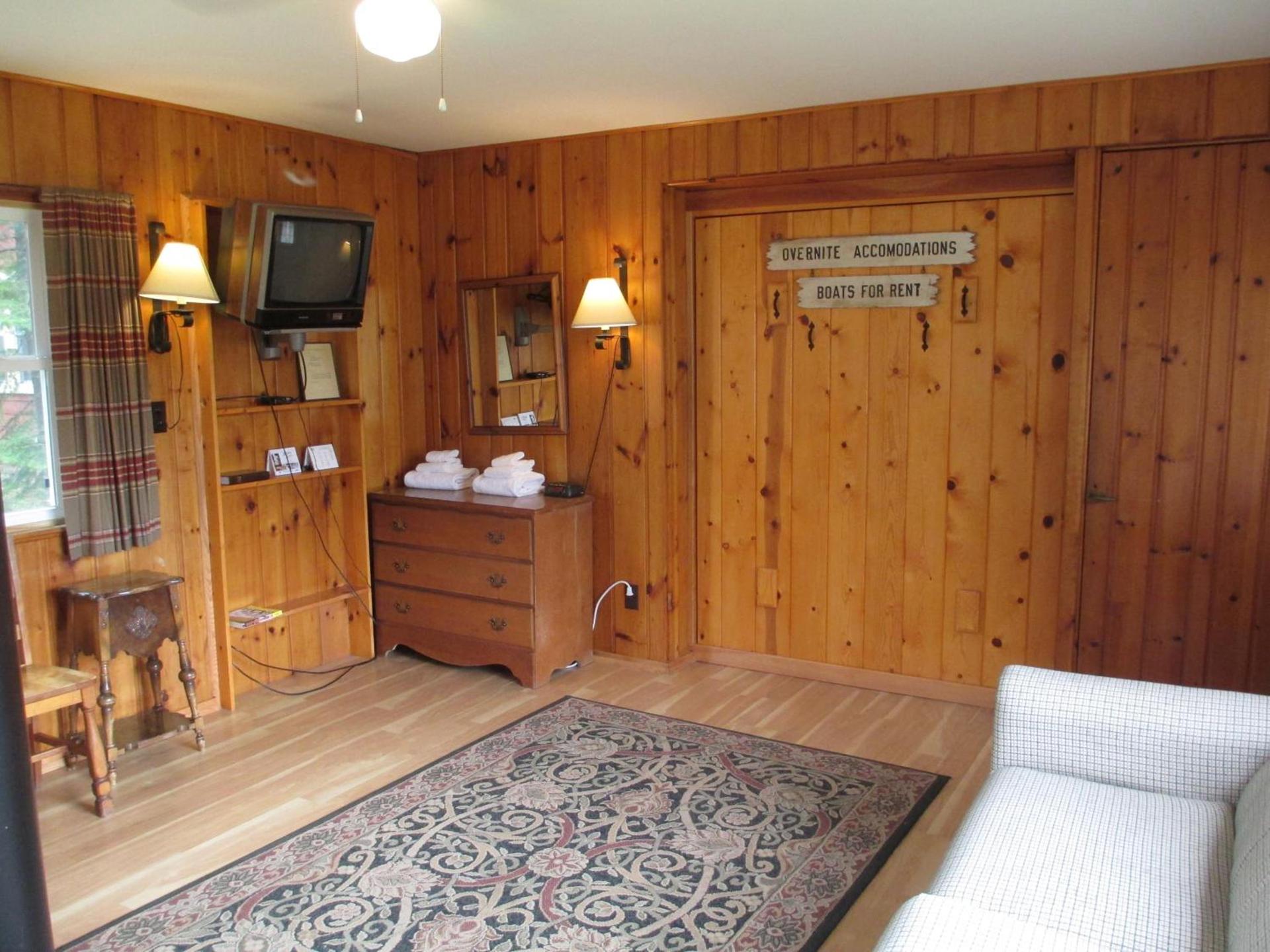 Holiday Acres Resort photo 8