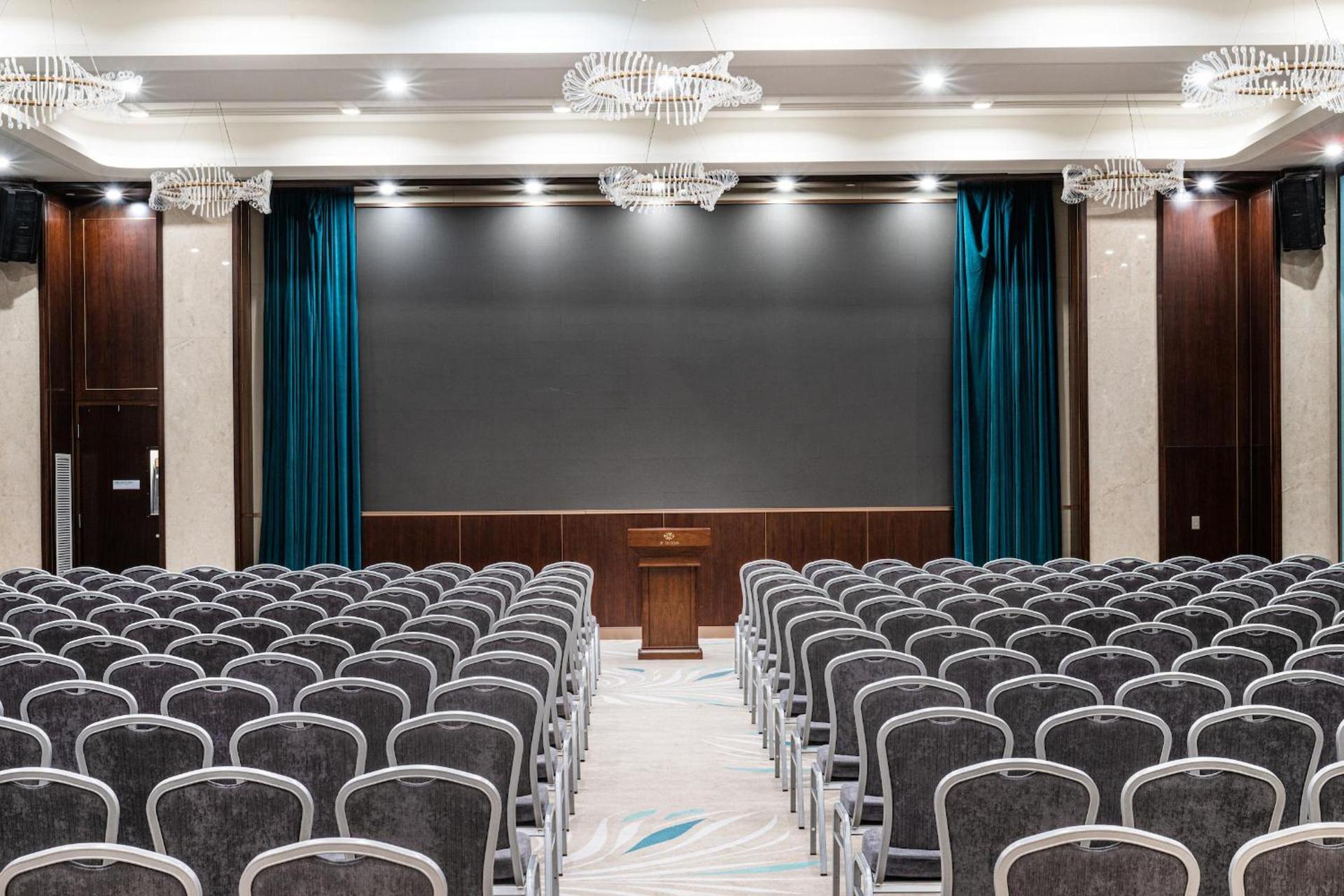 Blossom Hotel Houston, Curio Collection by Hilton photo 29