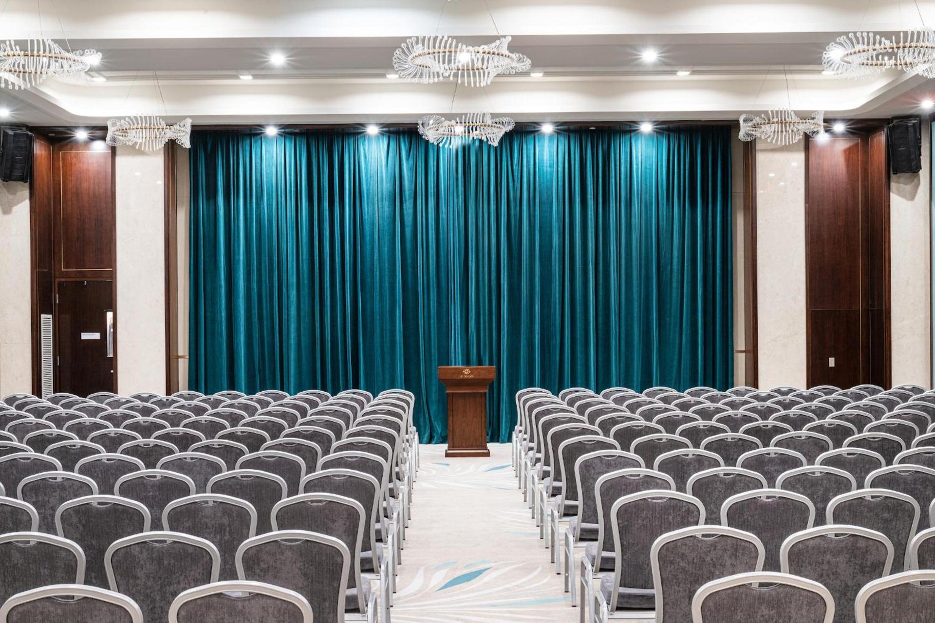 Blossom Hotel Houston, Curio Collection by Hilton photo 40