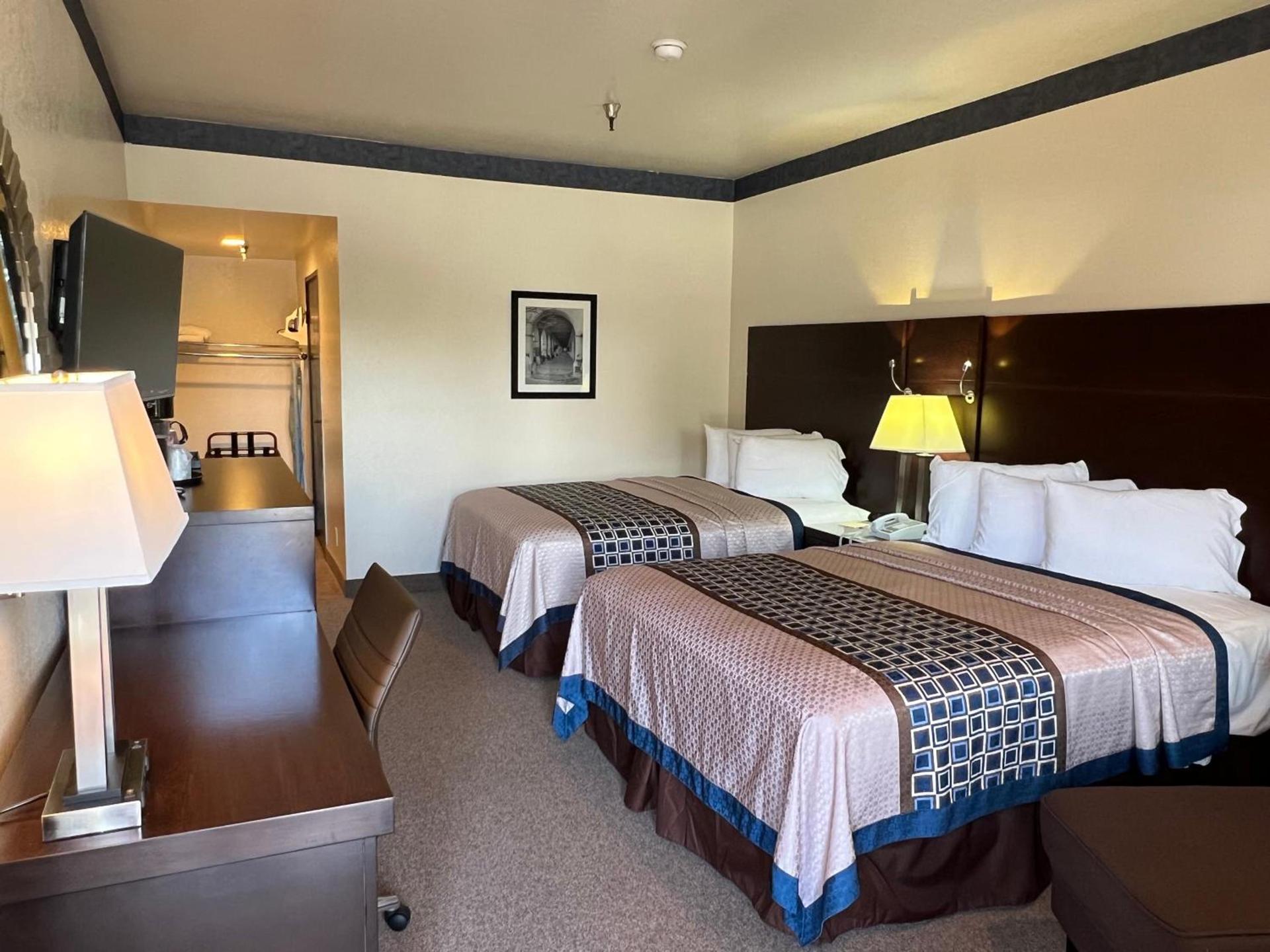 Oakridge Inn photo 14