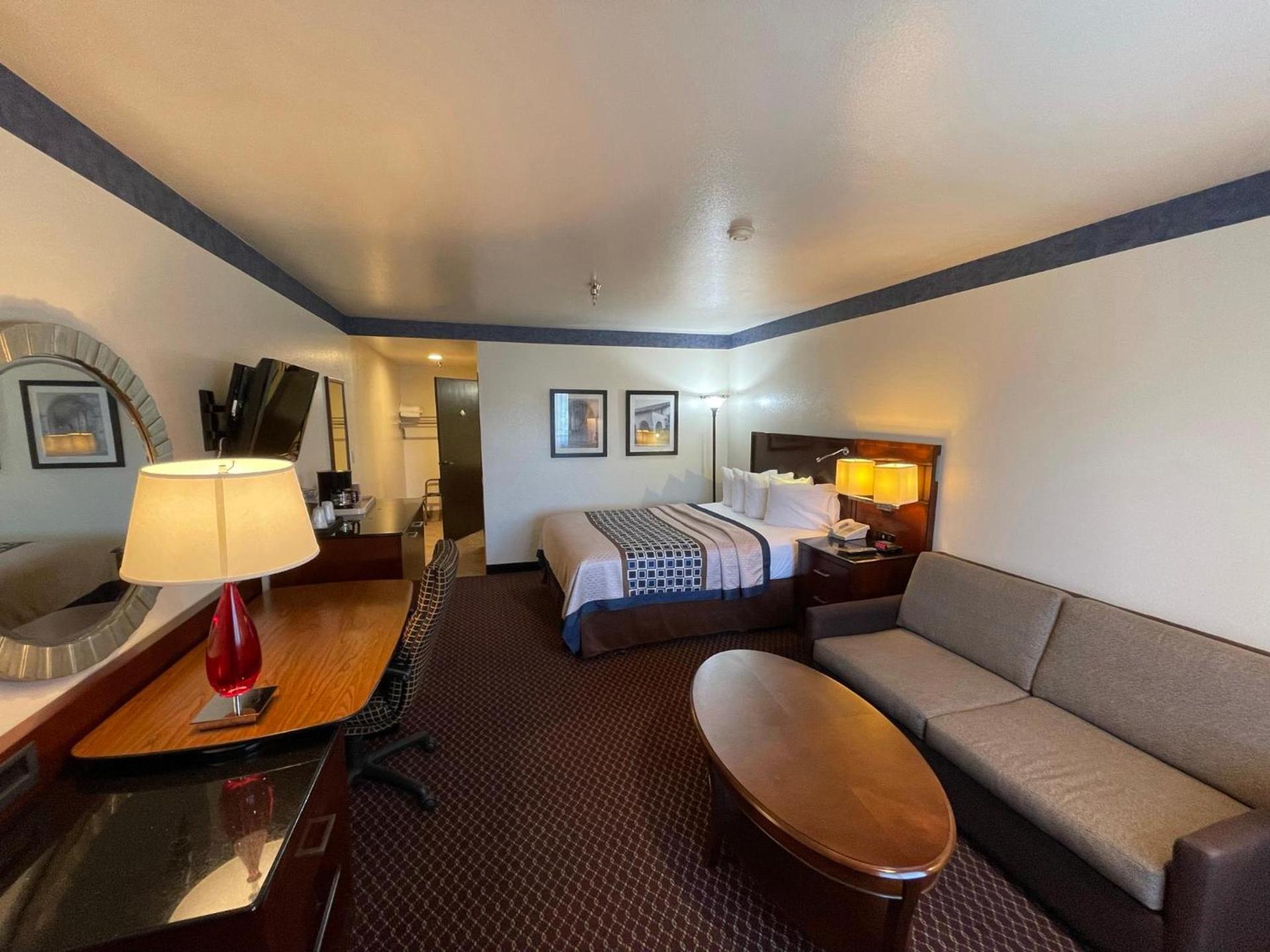 Oakridge Inn photo 12