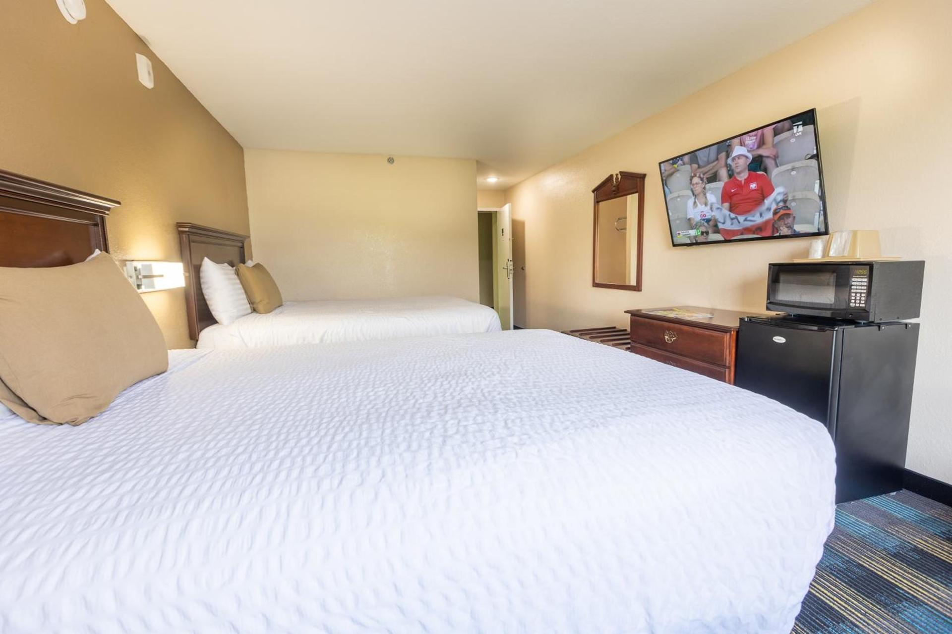 Rosebud Inn photo 48