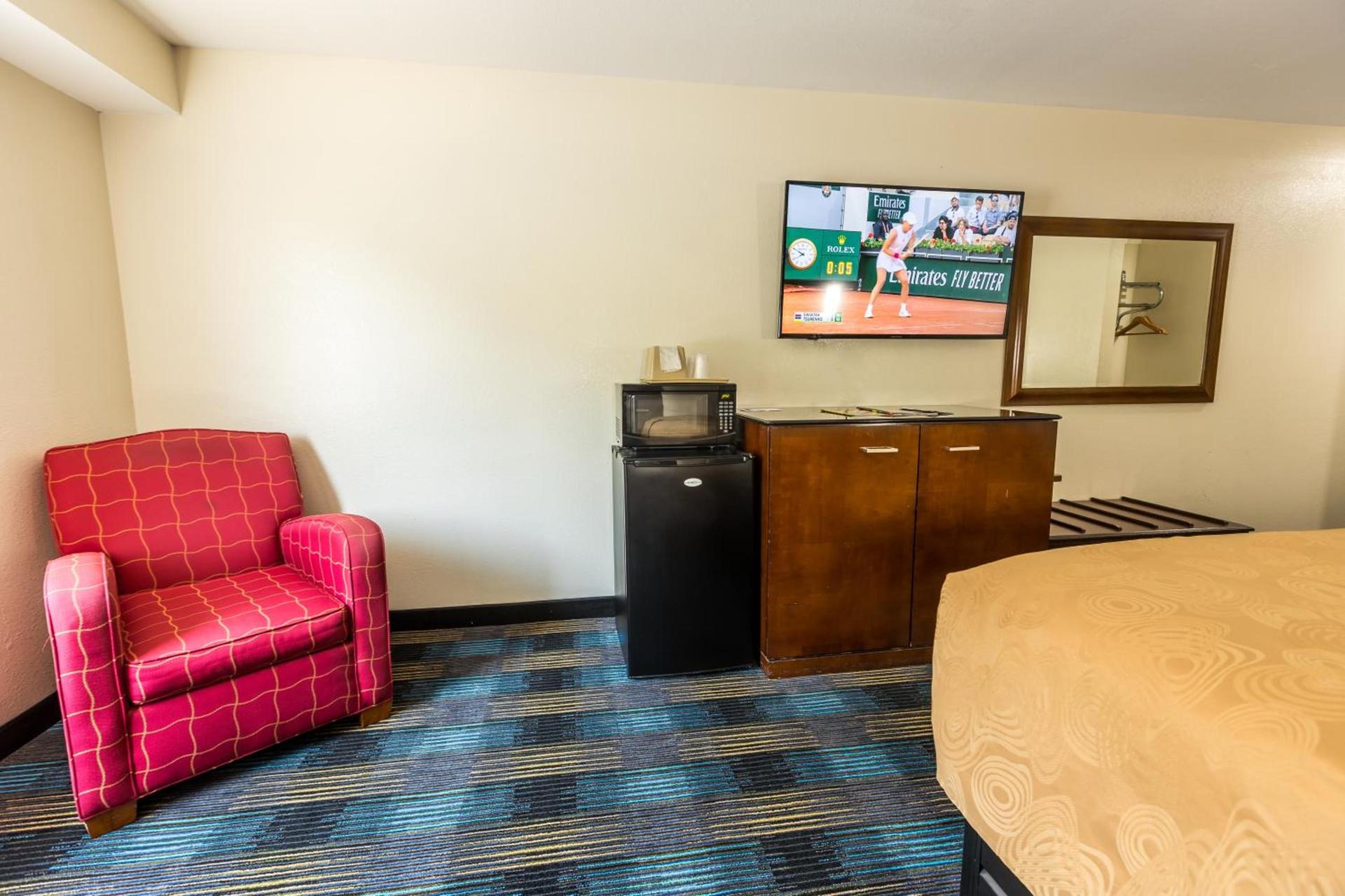 Rosebud Inn photo 56