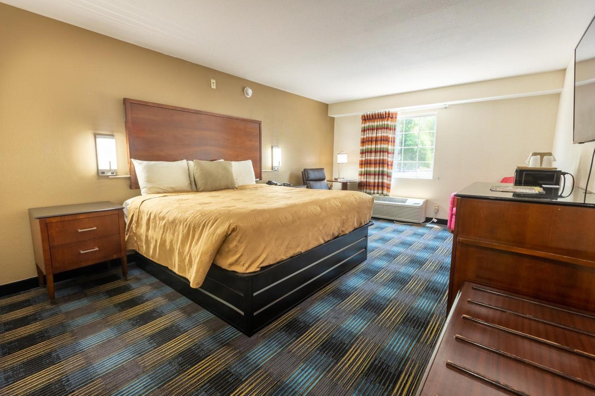 Rosebud Inn photo 63