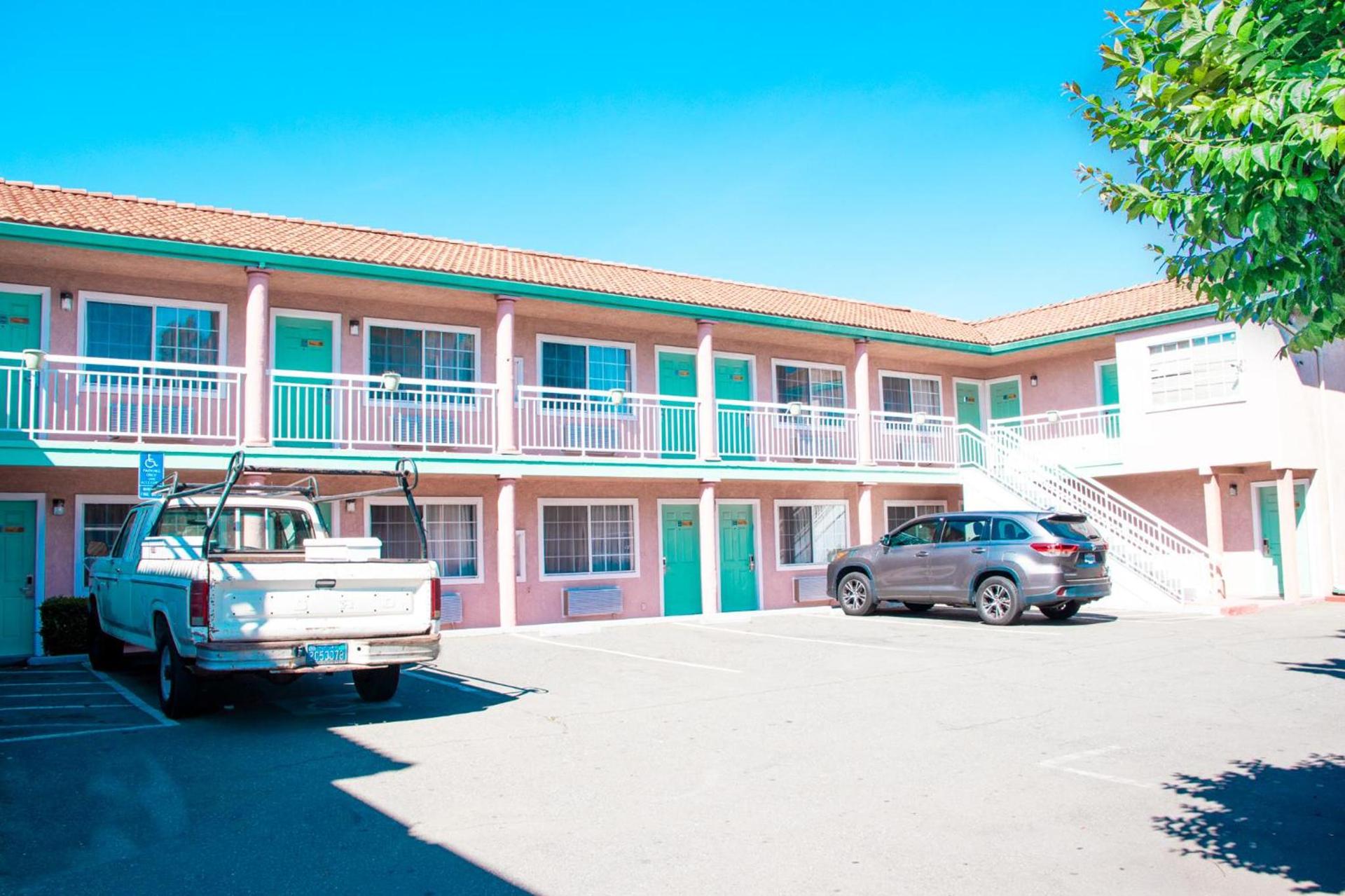 Discovery Inn photo 21