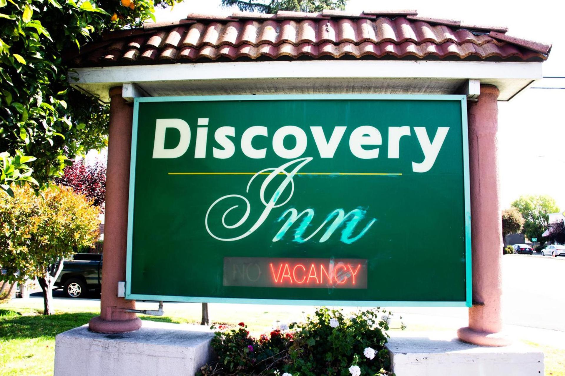 Discovery Inn photo 31