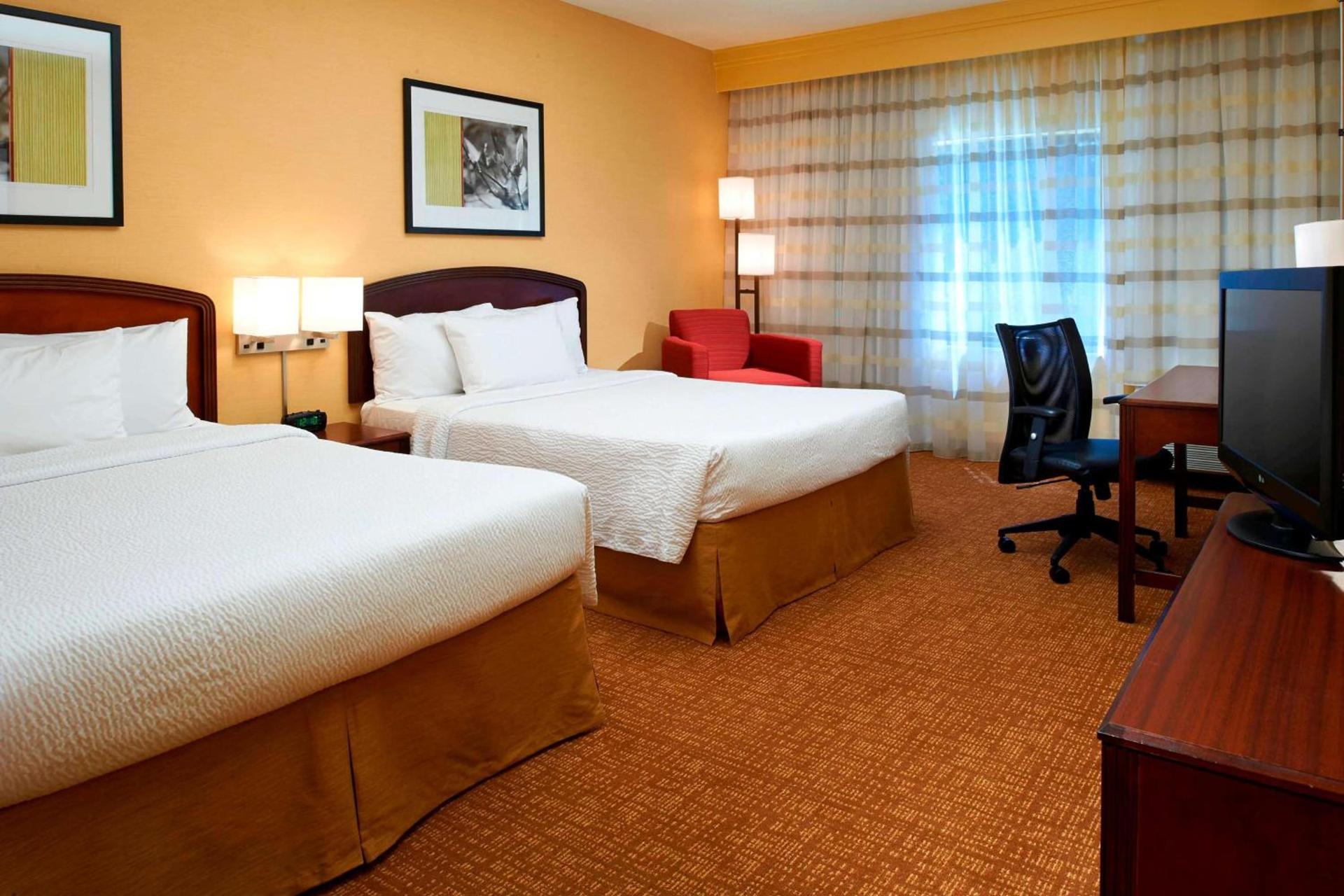 Best Western Plus Elgin - Chicago photo 2