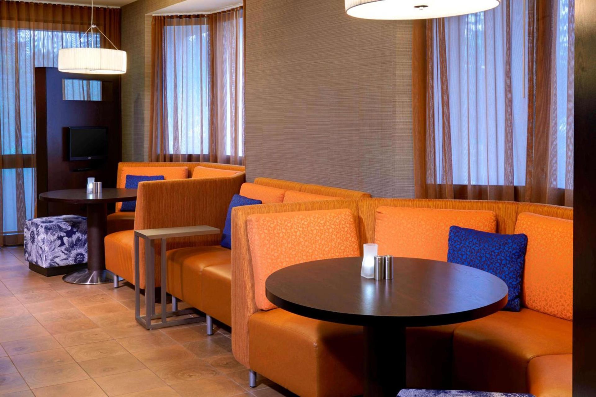 Best Western Plus Elgin - Chicago photo 5