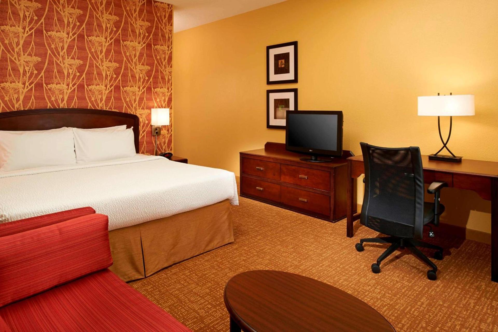 Best Western Plus Elgin - Chicago photo 7