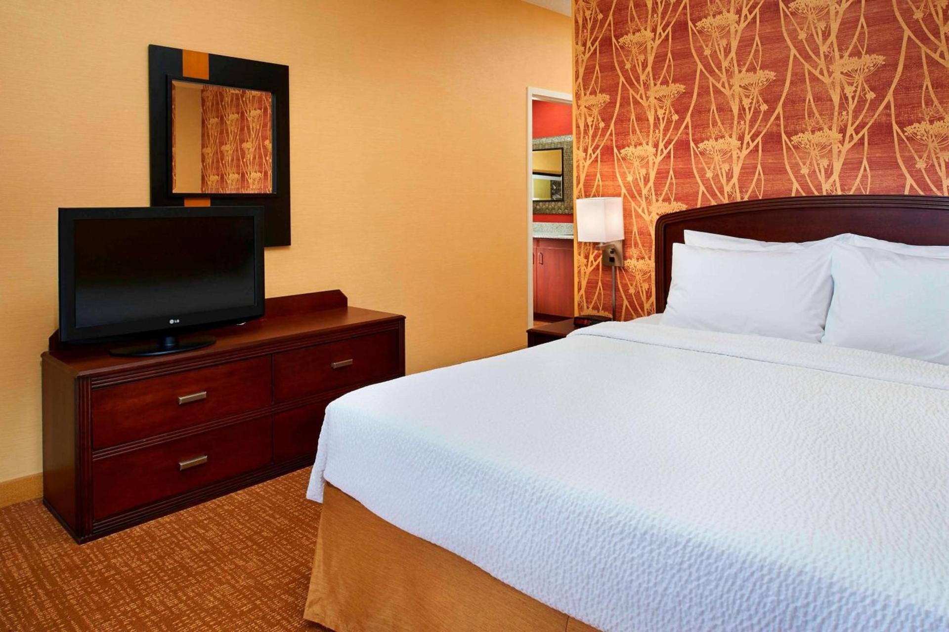 Best Western Plus Elgin - Chicago photo 9