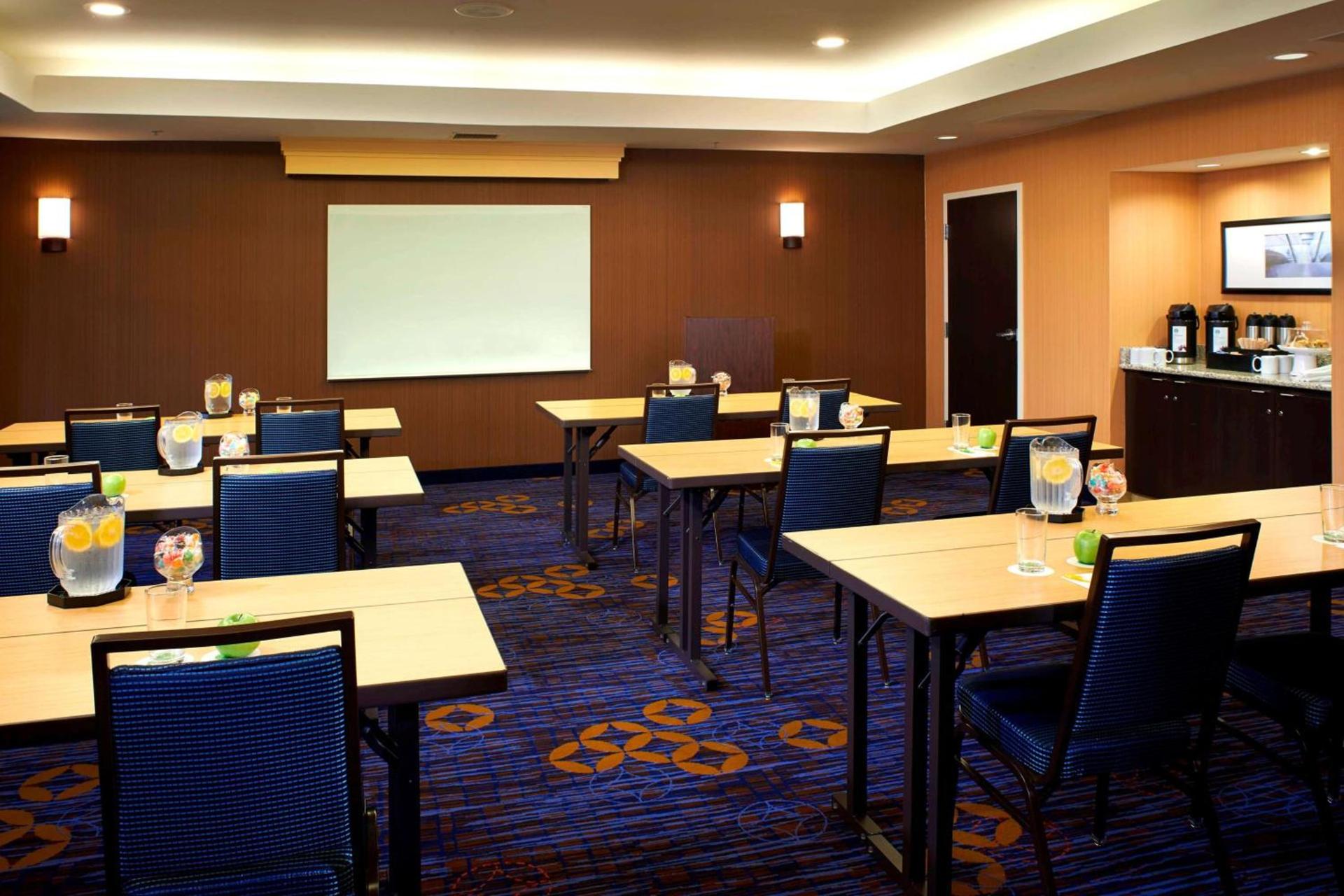 Best Western Plus Elgin - Chicago photo 16