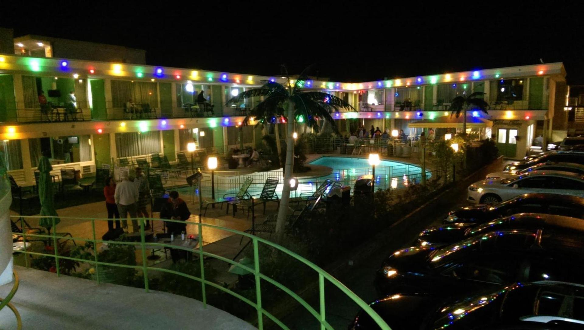 Caribbean Motel photo 38