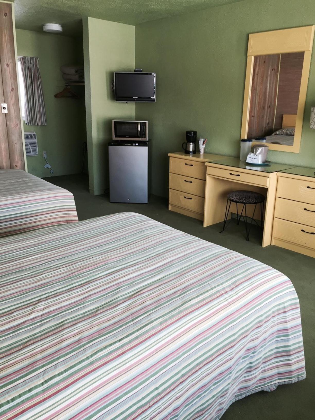 Caribbean Motel photo 34