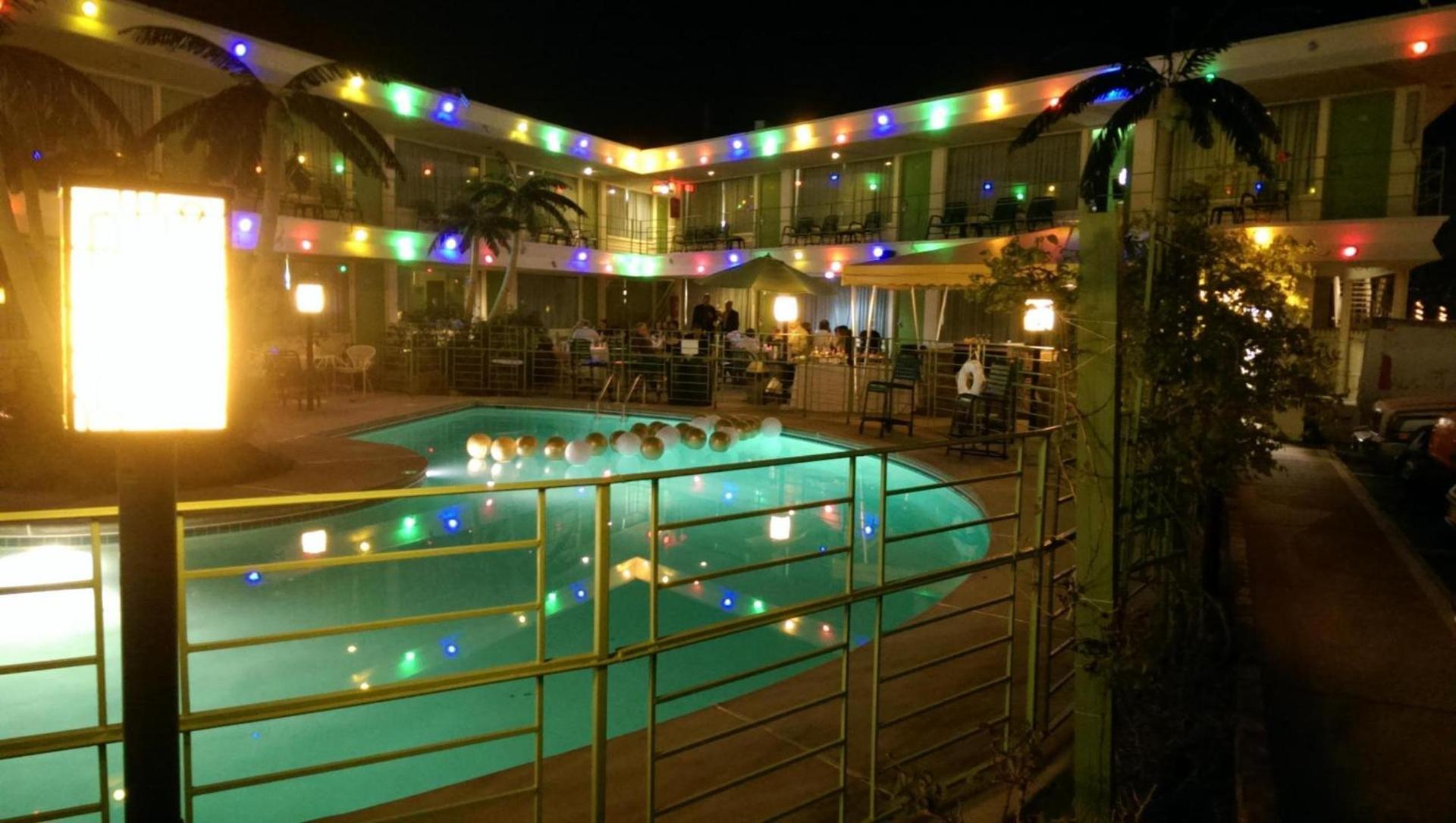 Caribbean Motel photo 2