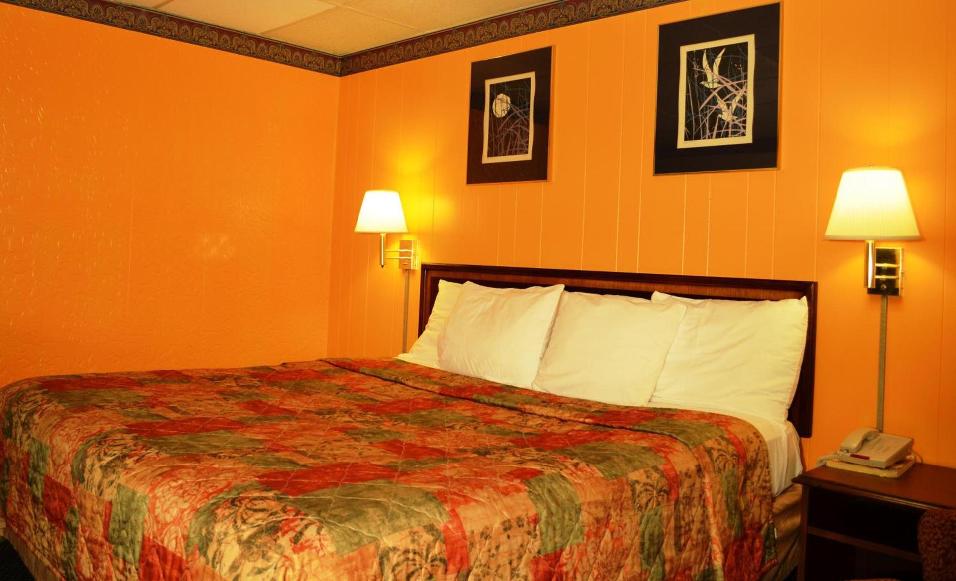 Economy Inn Bluefield photo 11