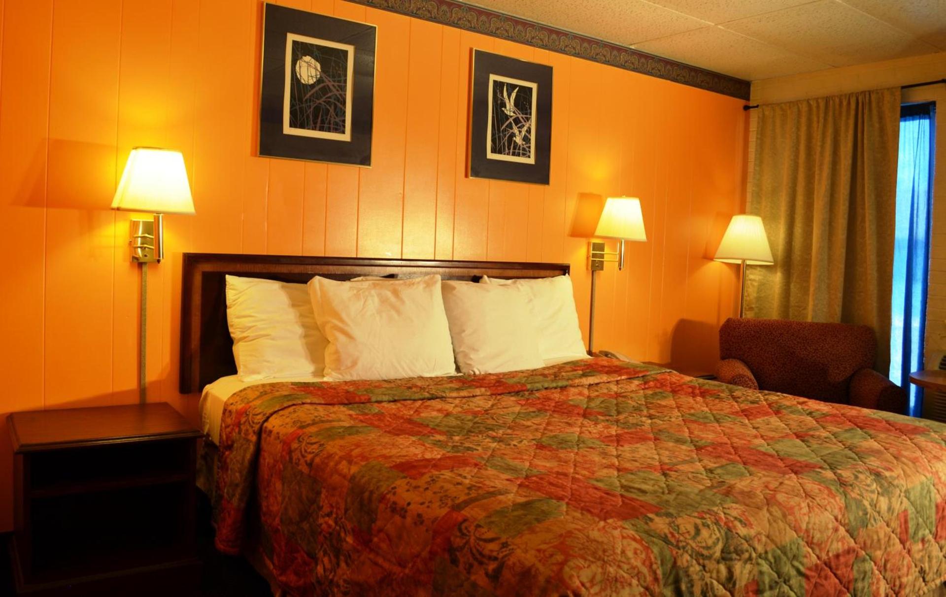 Economy Inn Bluefield photo 14