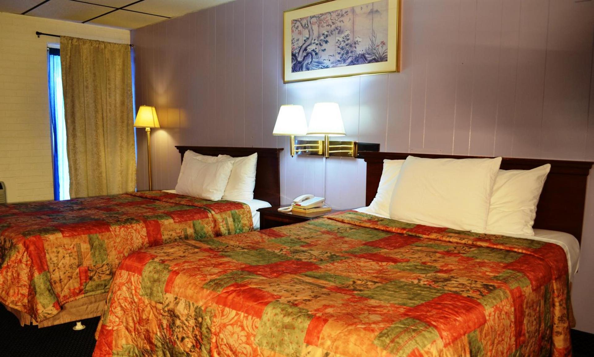 Economy Inn Bluefield photo 19