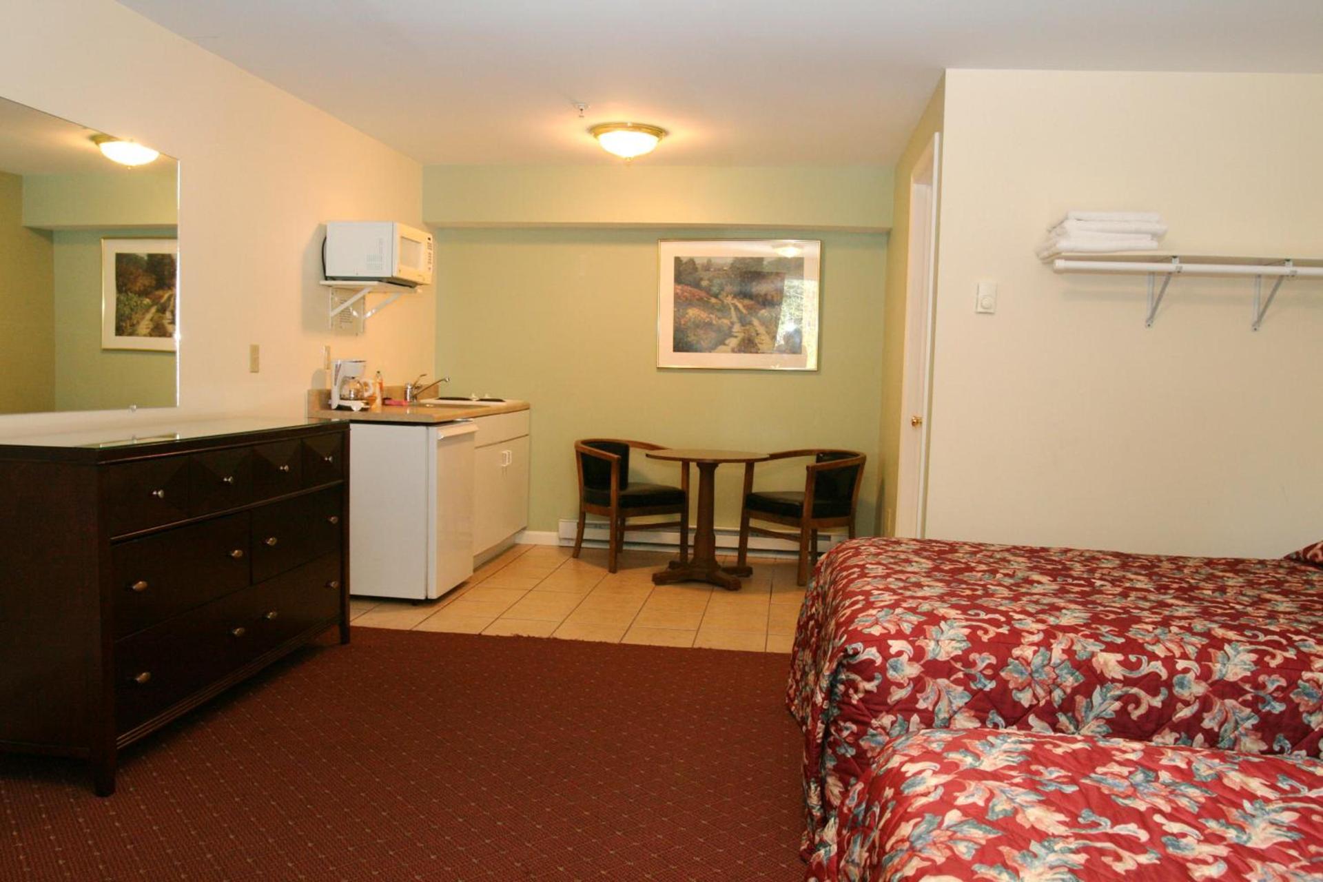 Studio Motel of Lake George photo 33
