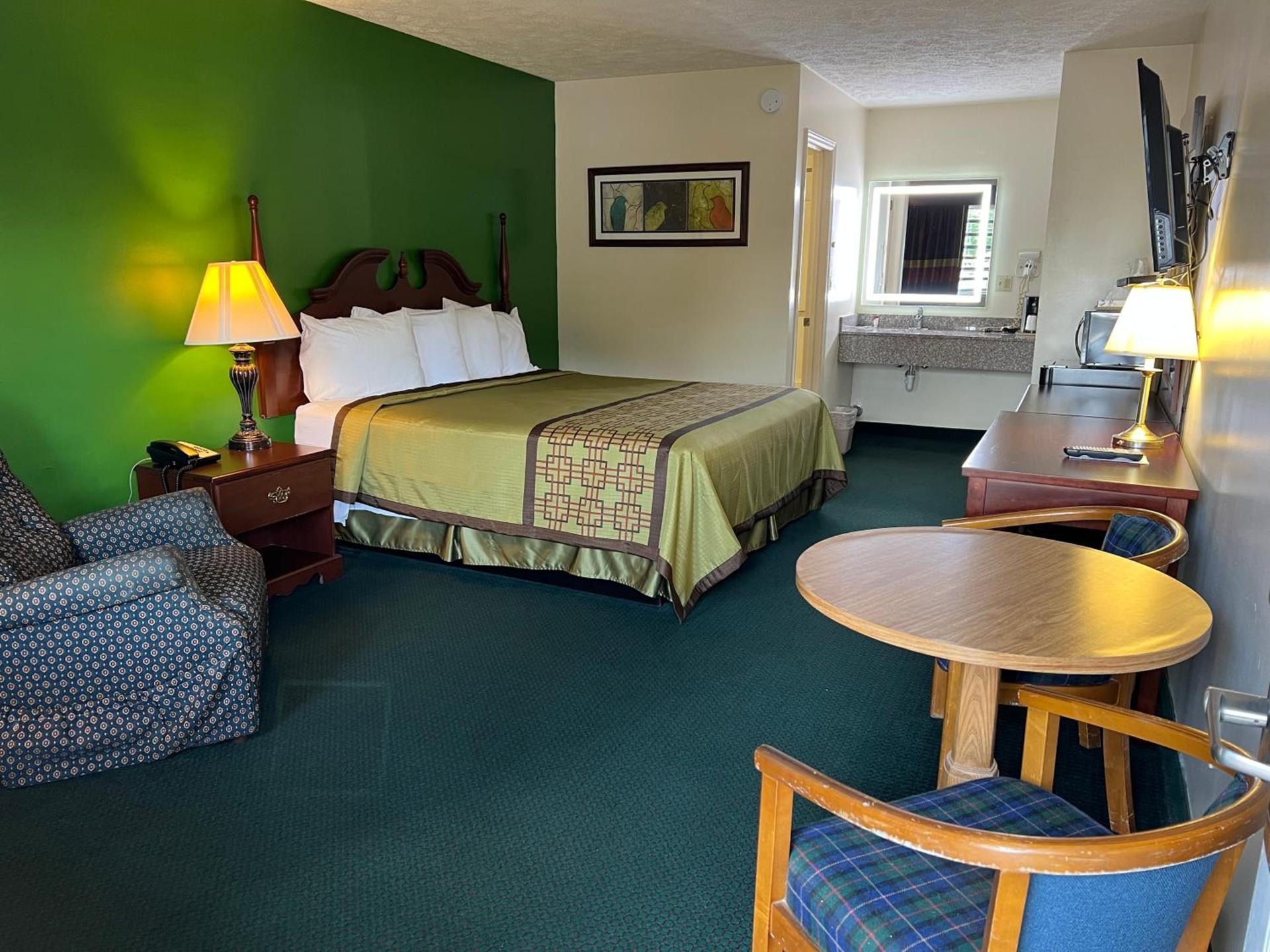 Surry Inn - Dobson - I-77 - Exit 93 photo 14